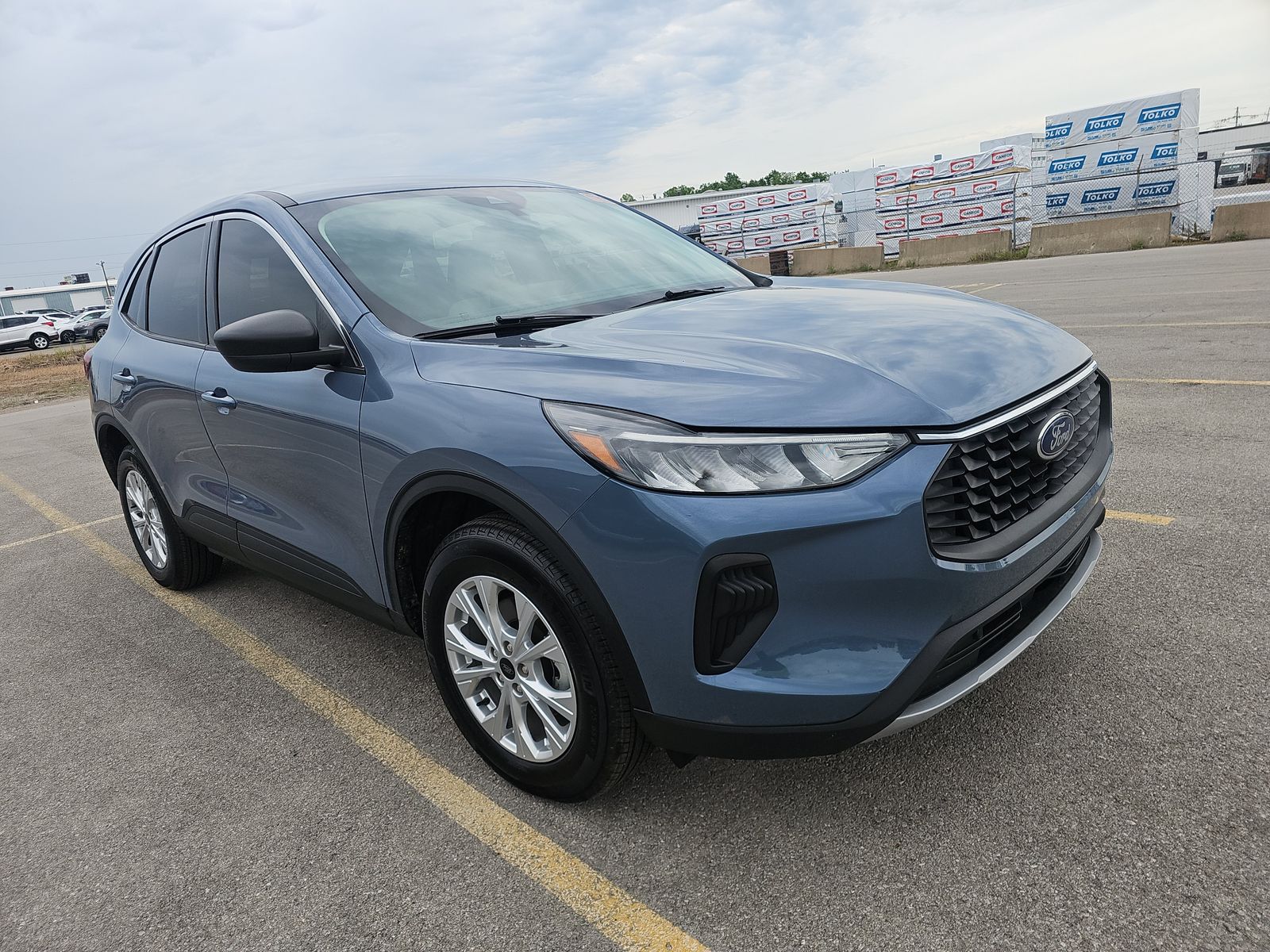 FORD ESCAPE - 4
