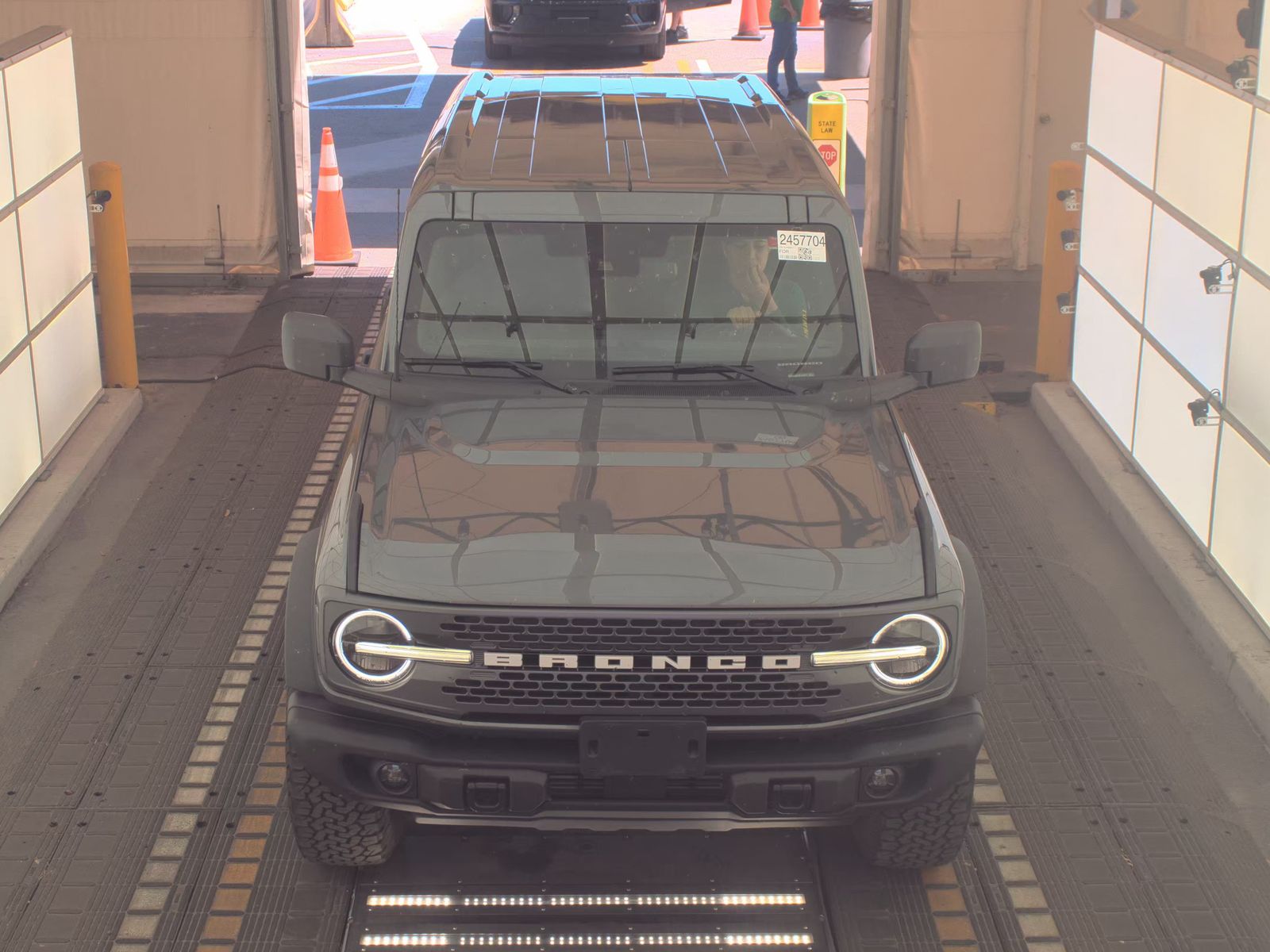 FORD BRONCO - 3