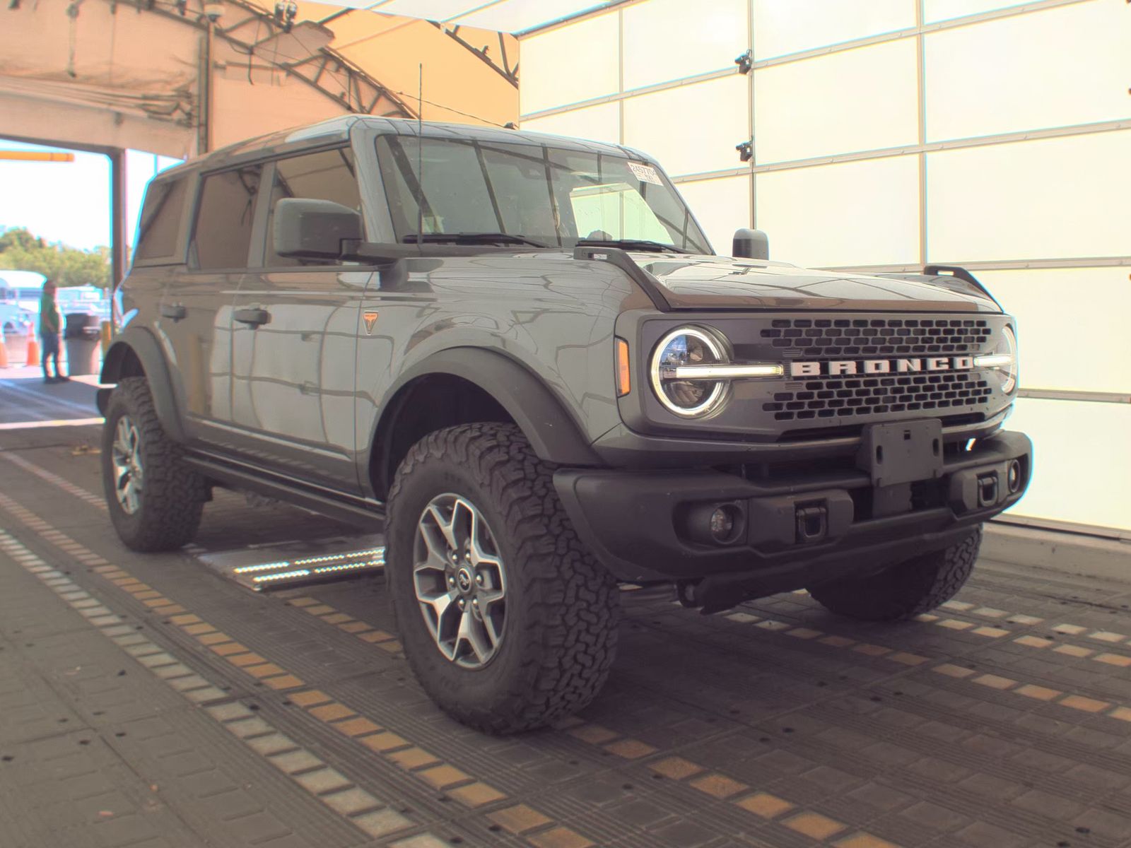 FORD BRONCO - 5