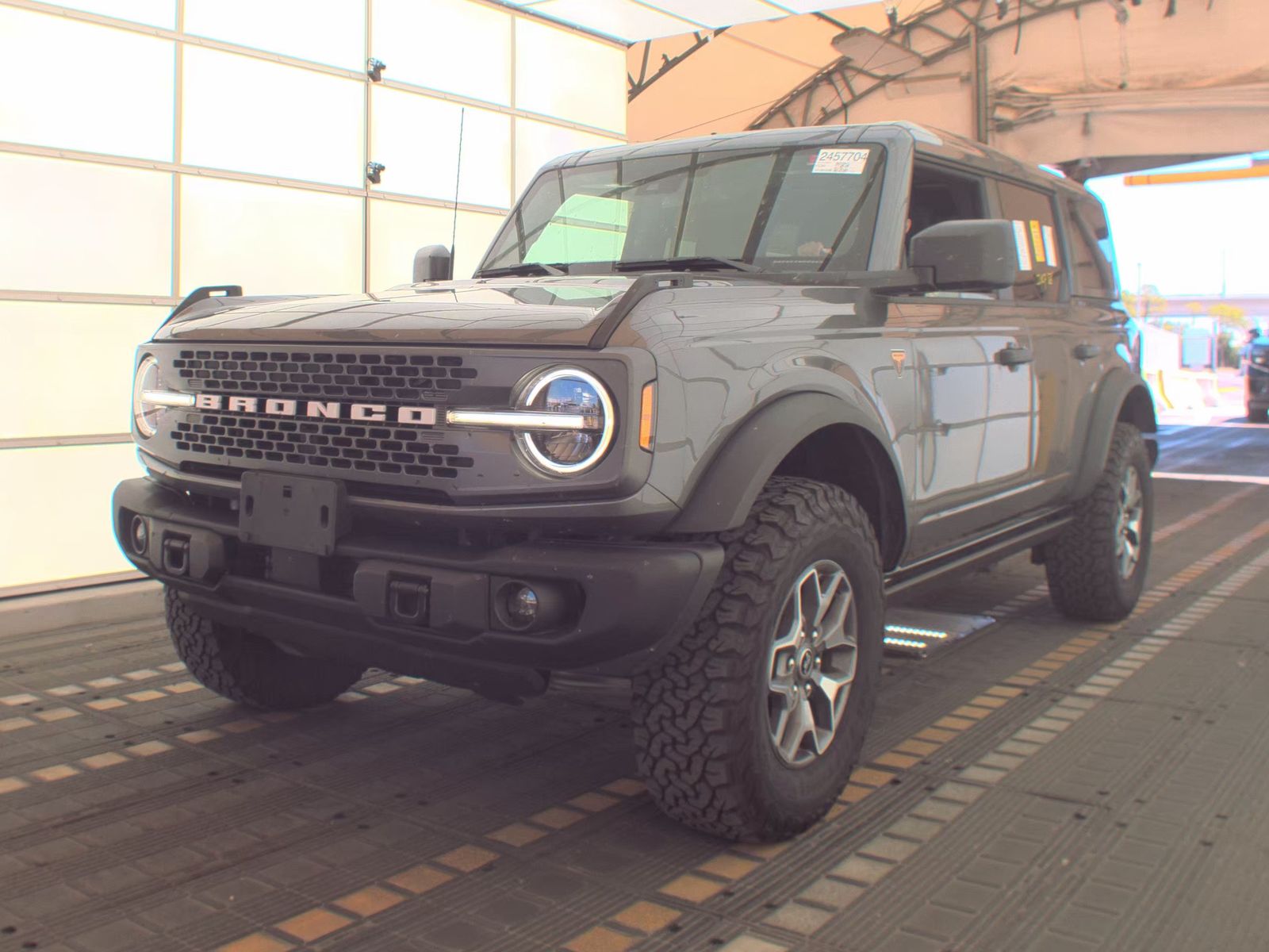 FORD BRONCO - 1