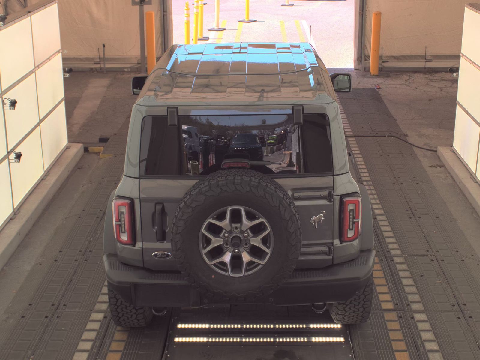 FORD BRONCO - 7