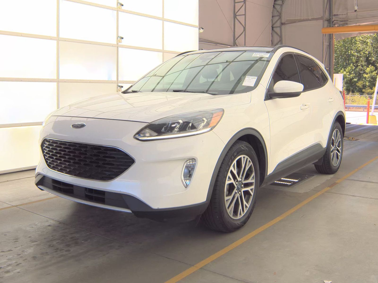 FORD ESCAPE - 1