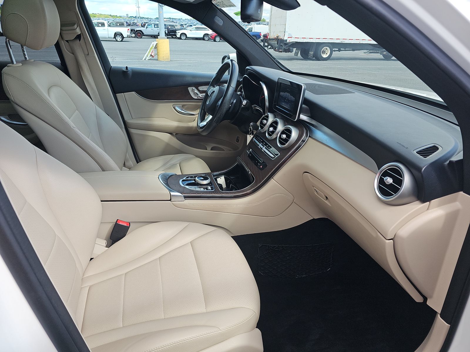 2018 Mercedes-Benz GLC GLC 300 AWD