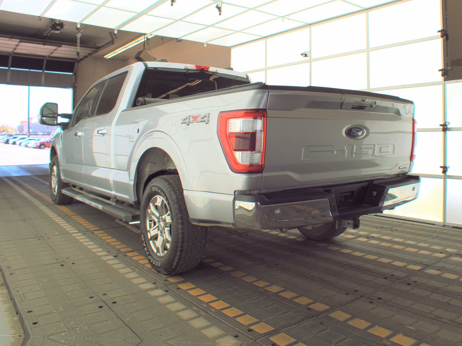 2023 Ford F-150 Lariat AWD