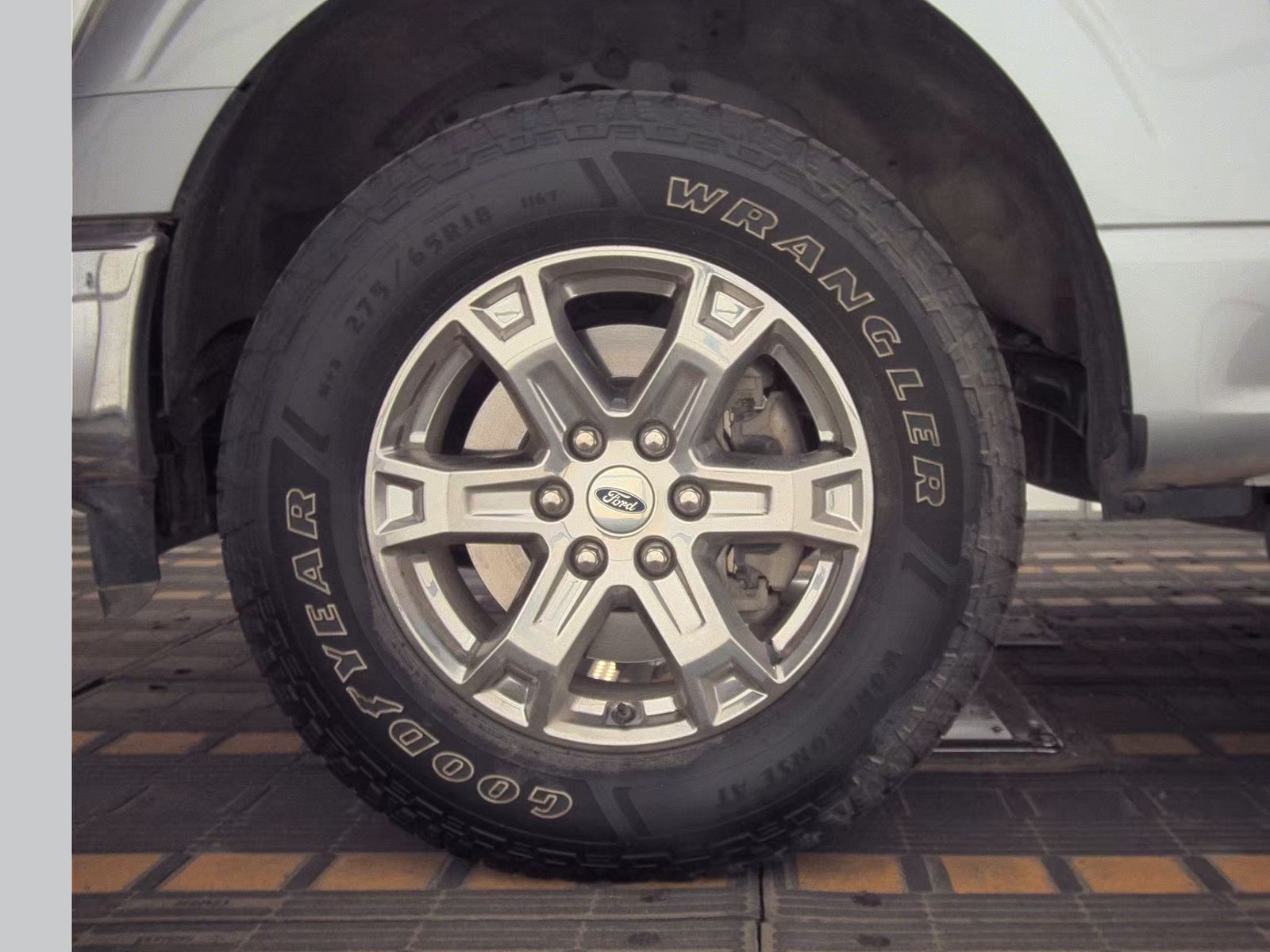 2023 Ford F-150 Lariat AWD