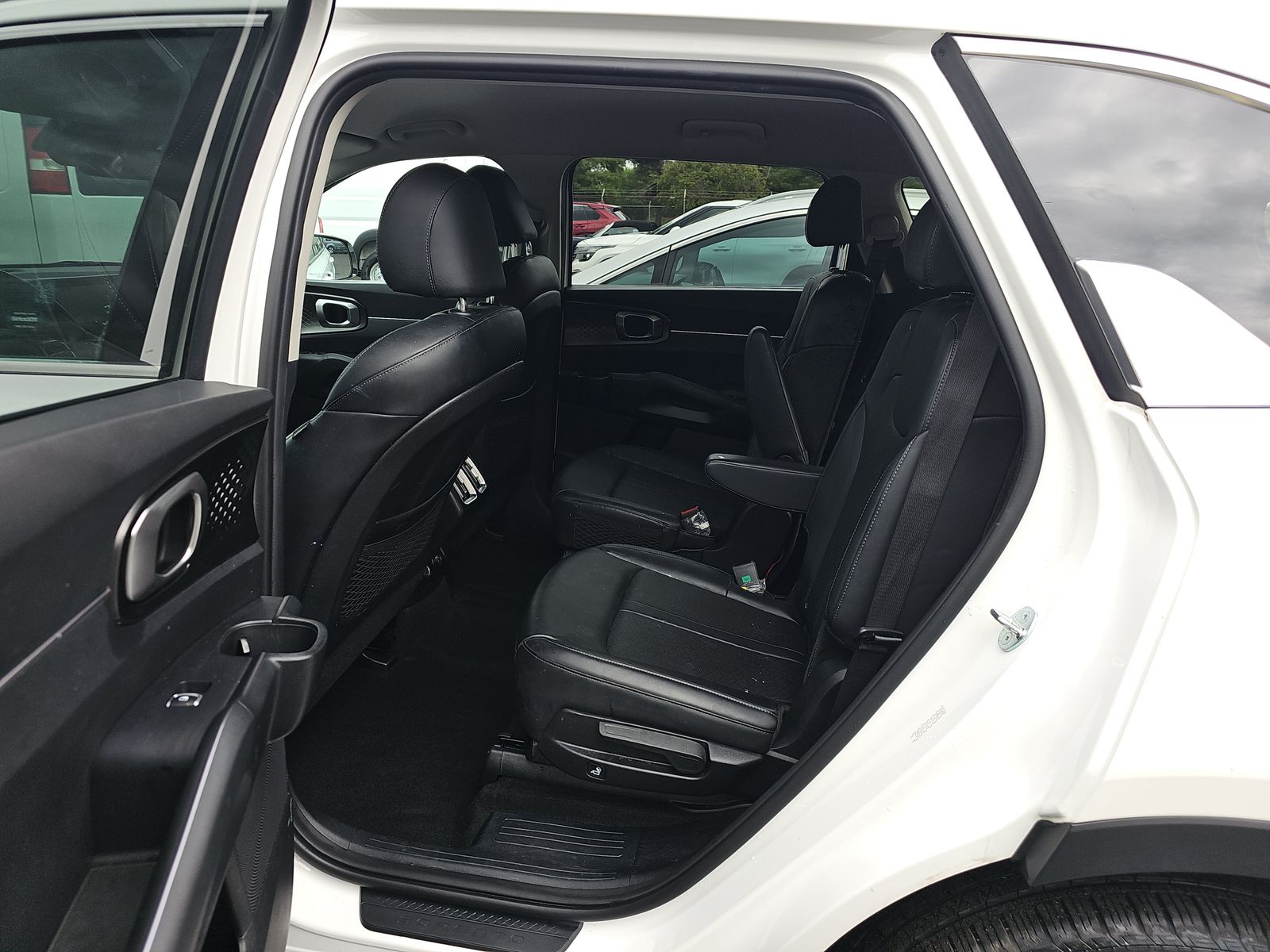 2023 Kia Sorento Hybrid EX AWD