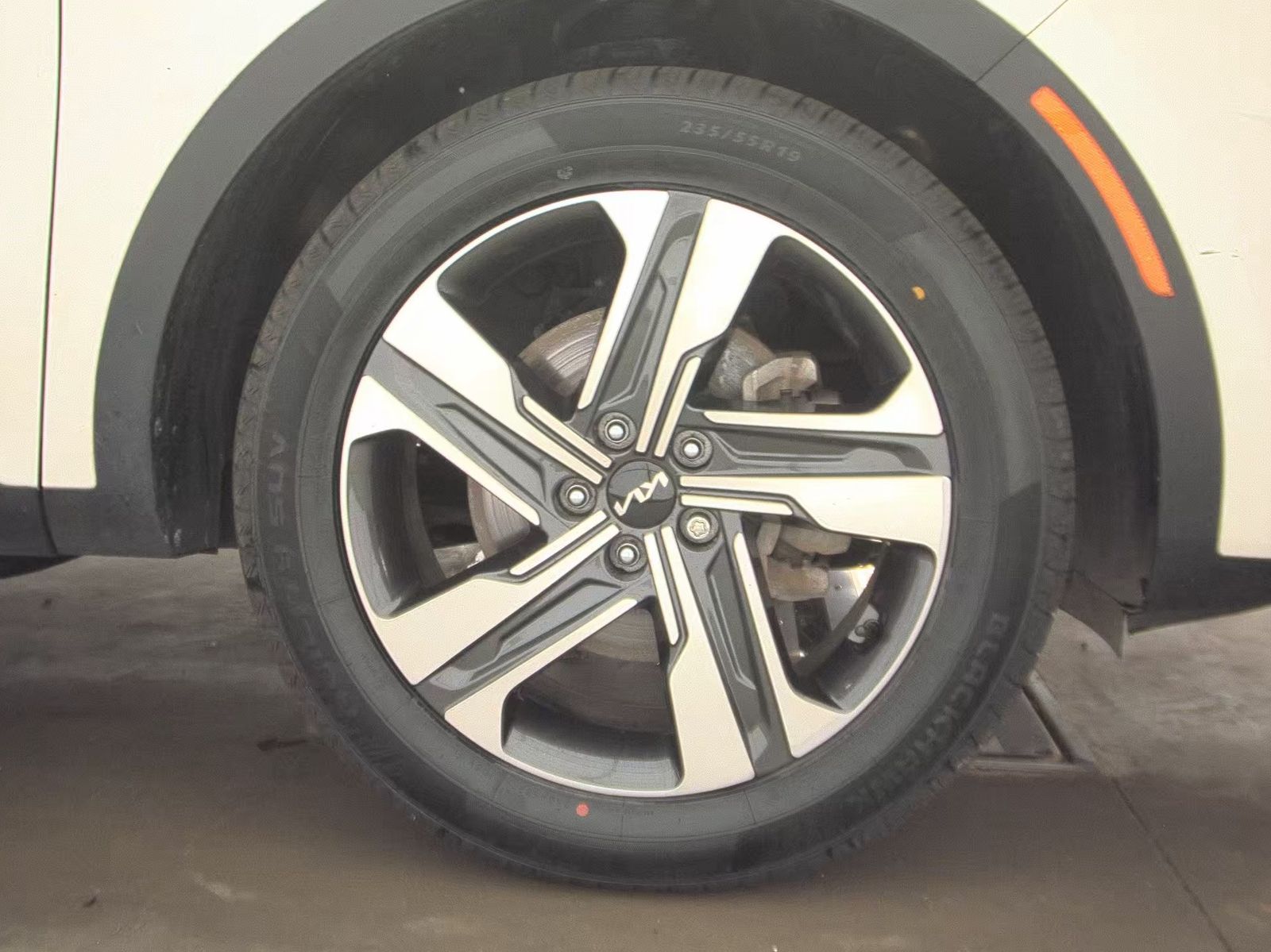 2023 Kia Sorento Hybrid EX AWD