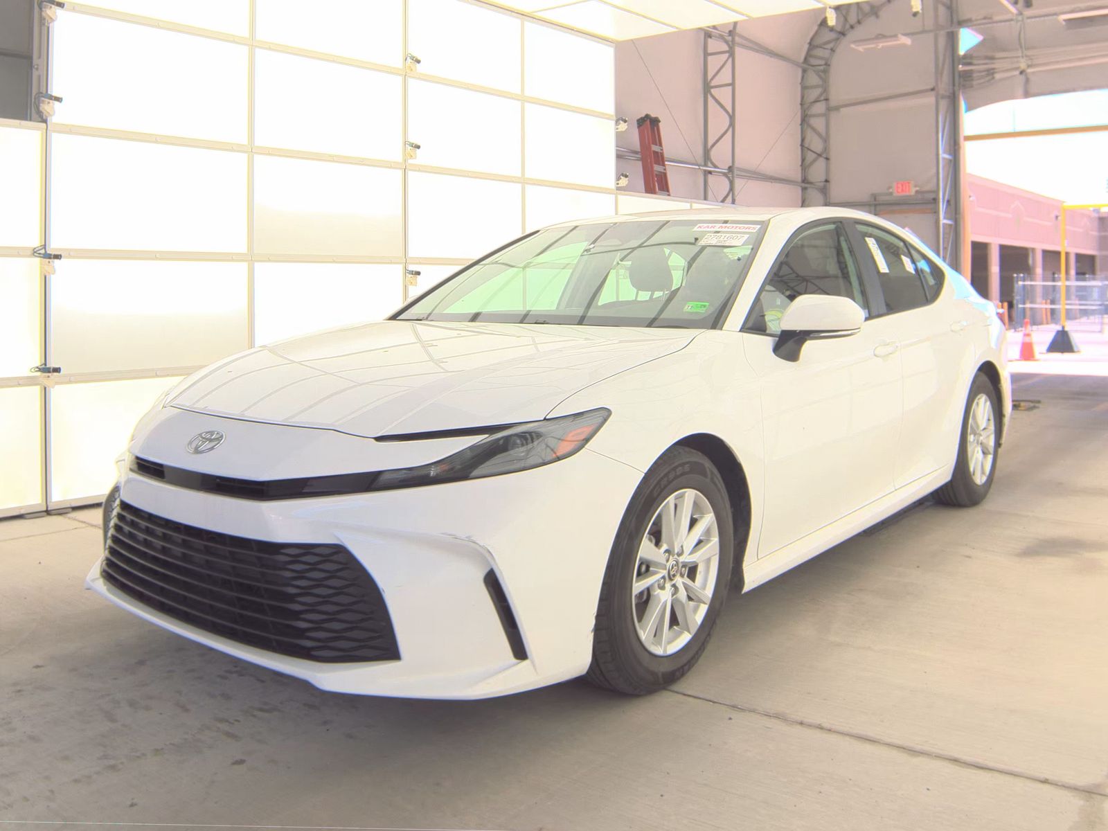 TOYOTA CAMRY - 1