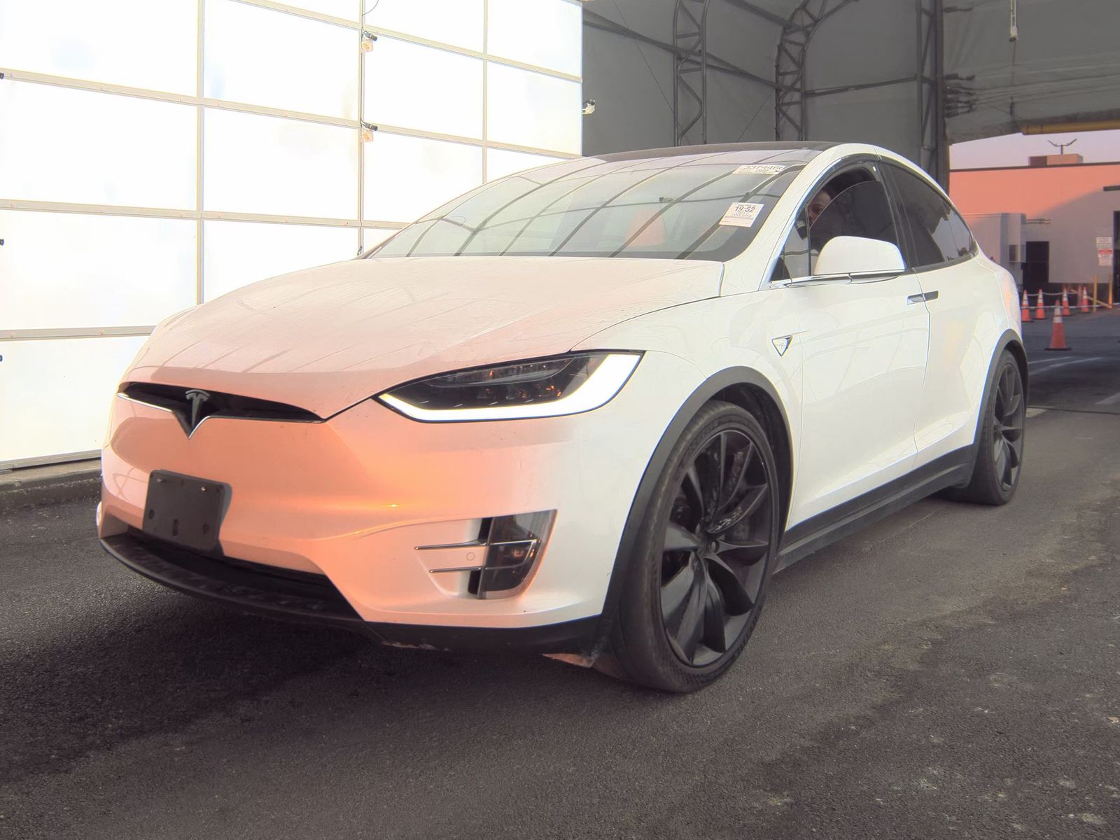 TESLA MODEL X - 1