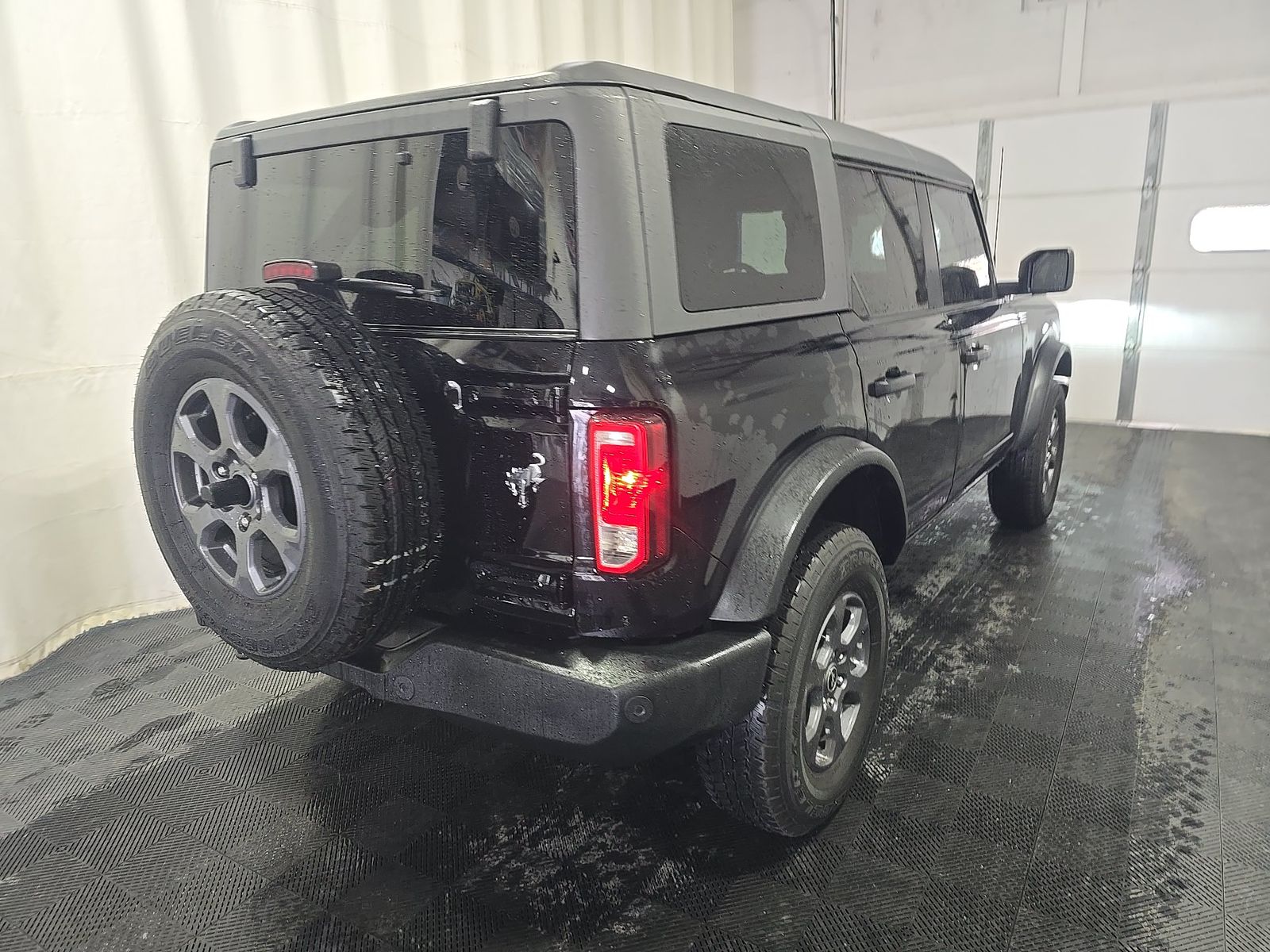 FORD BRONCO - 5