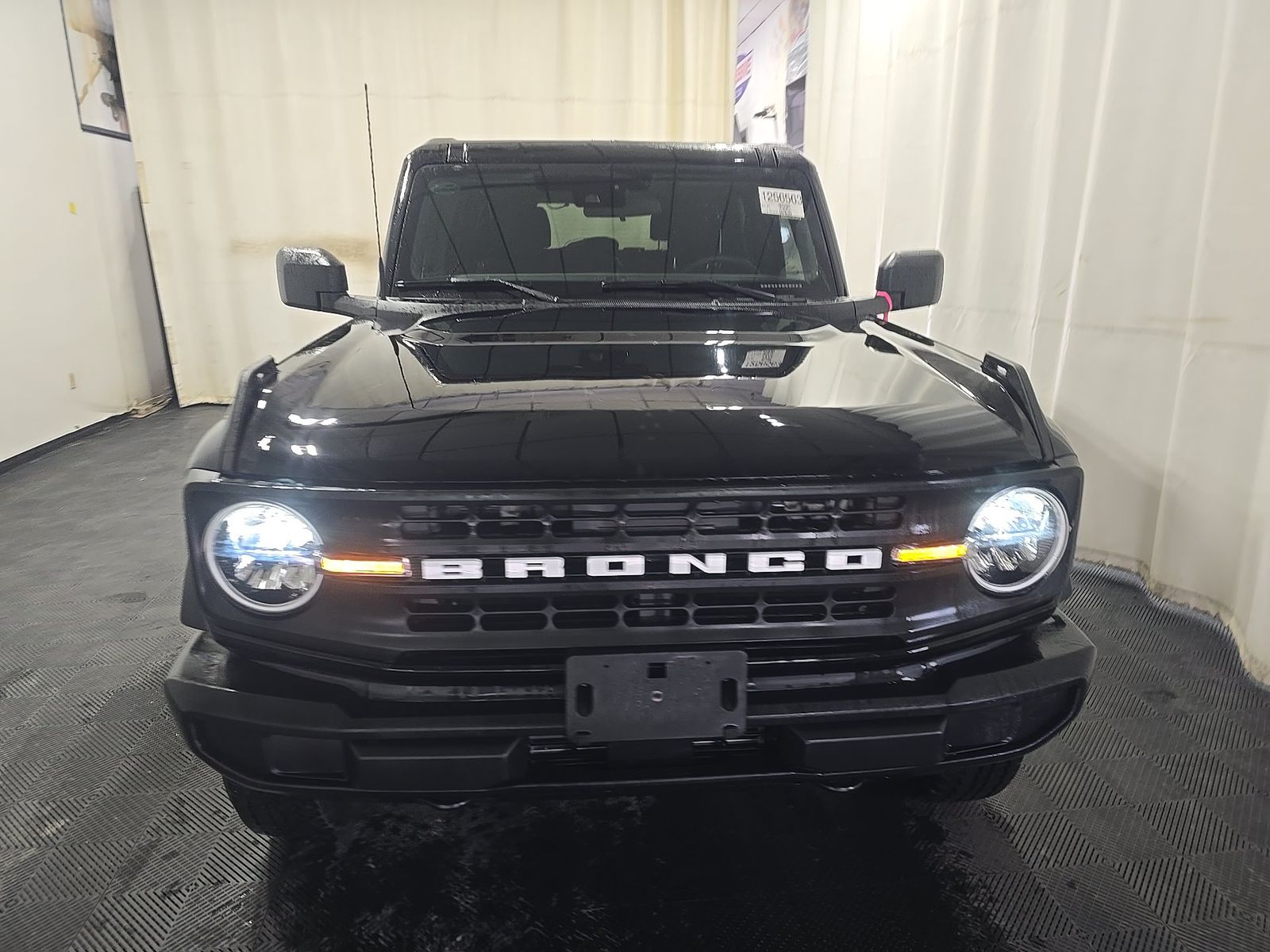 FORD BRONCO - 3
