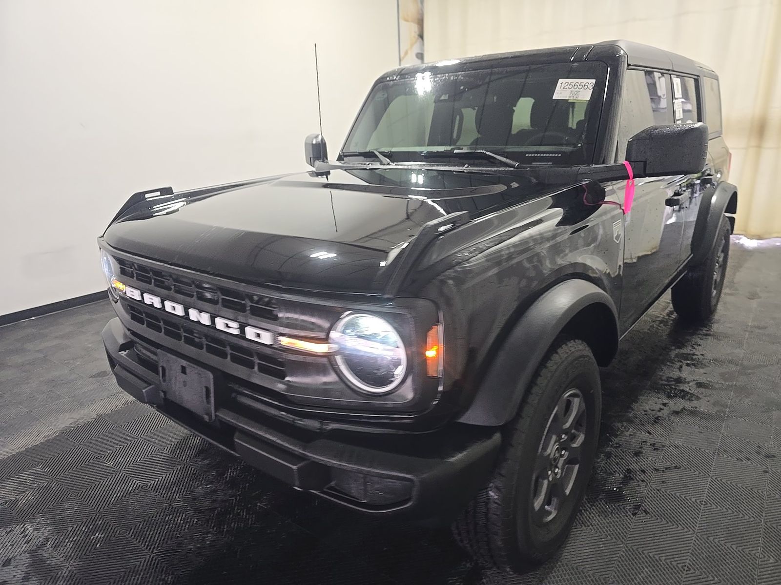 FORD BRONCO - 1