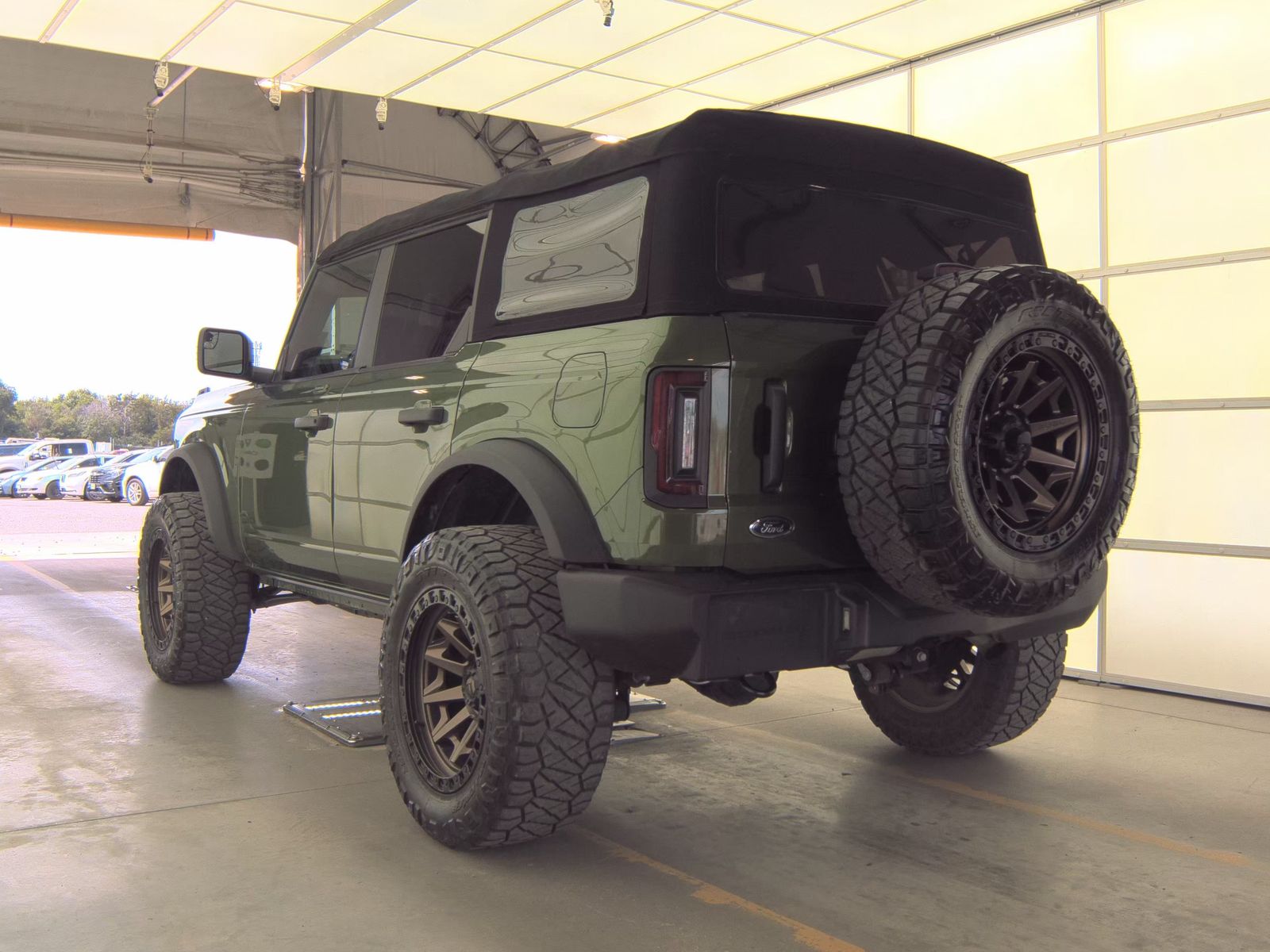 FORD BRONCO - 9