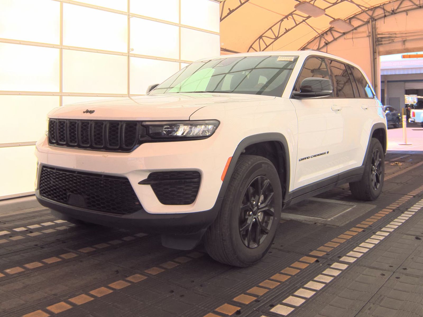 2024 Jeep Grand Cherokee Altitude RWD