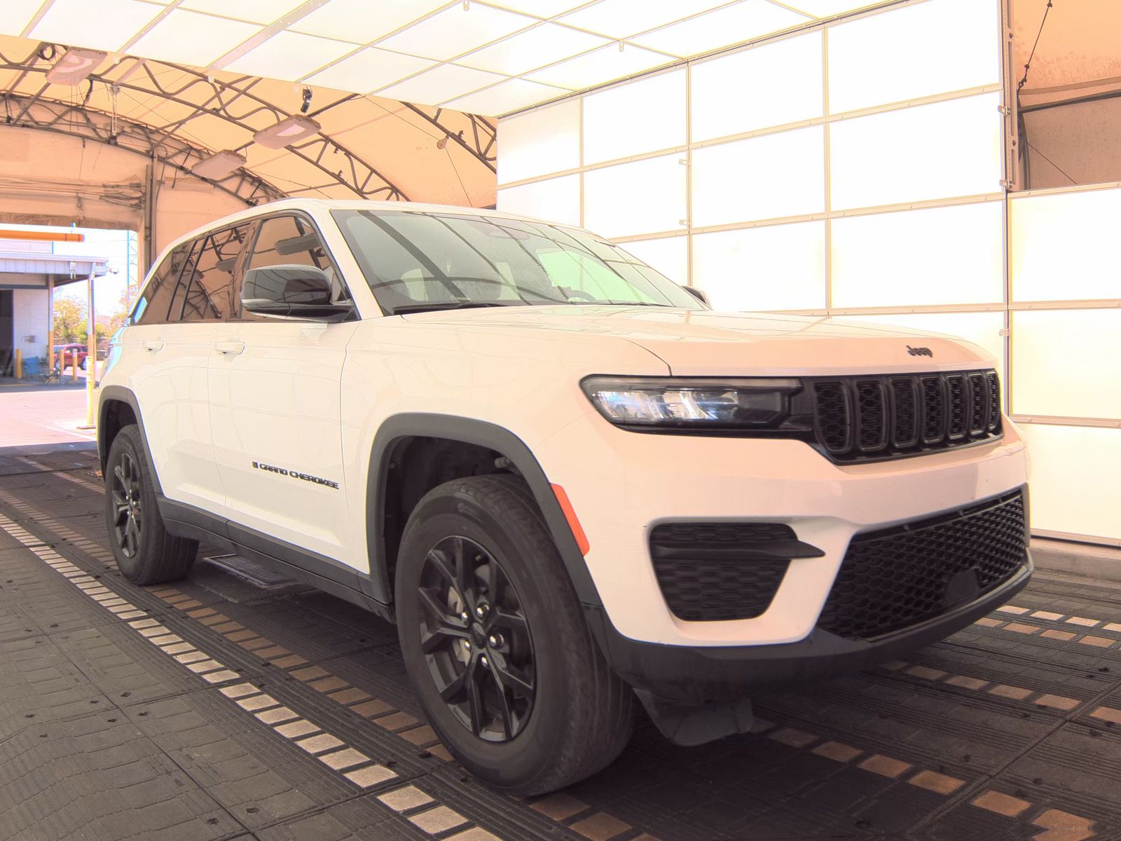 2024 Jeep Grand Cherokee Altitude RWD