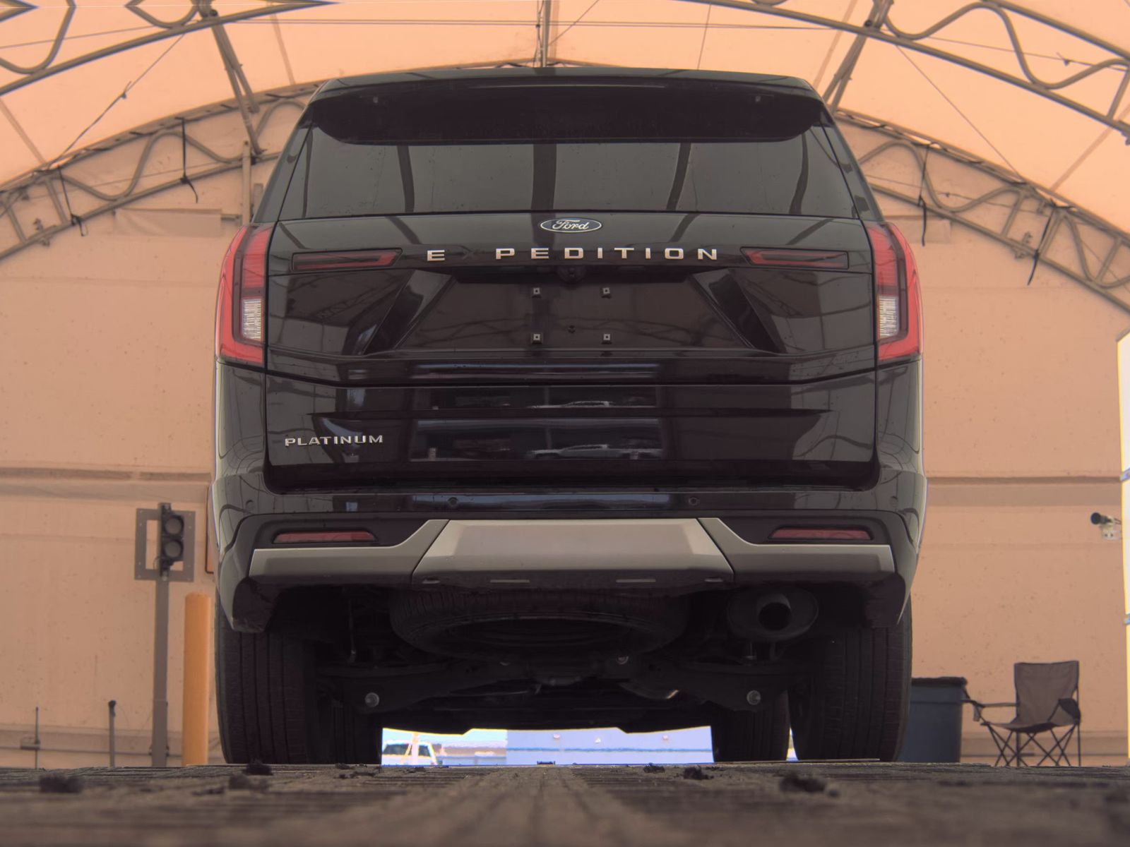 FORD EXPEDITION - 8
