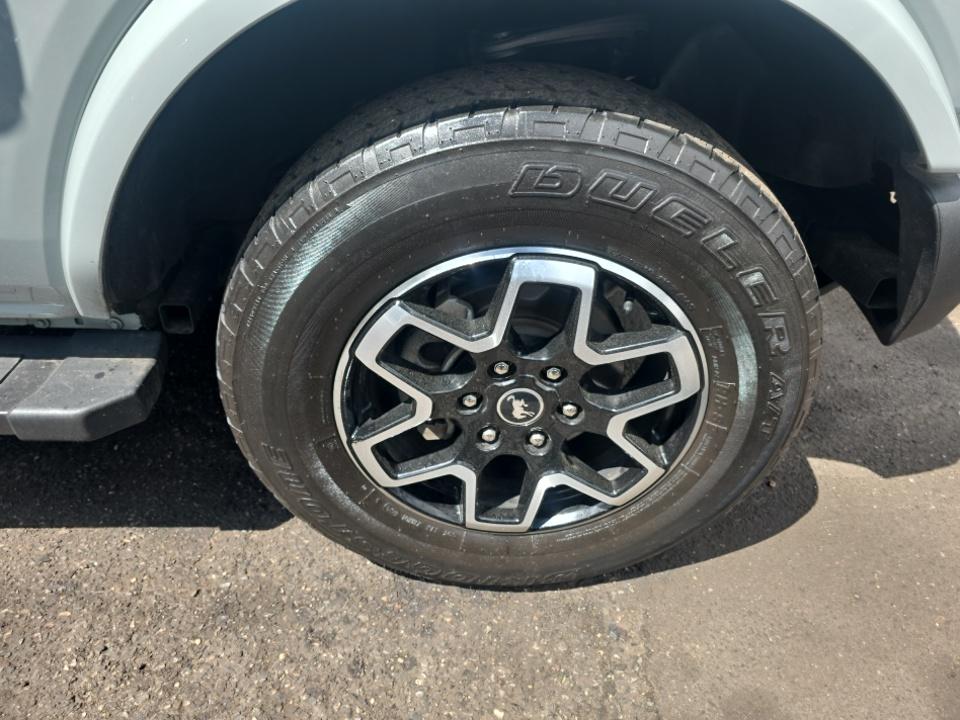 FORD BRONCO - 10