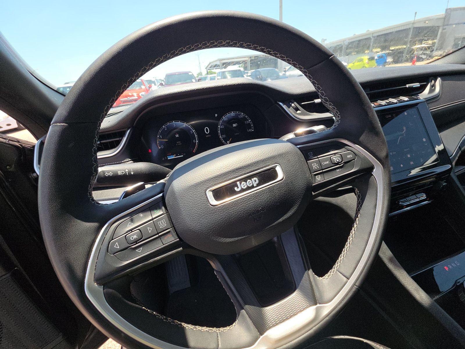 2024 Jeep Grand Cherokee Altitude RWD