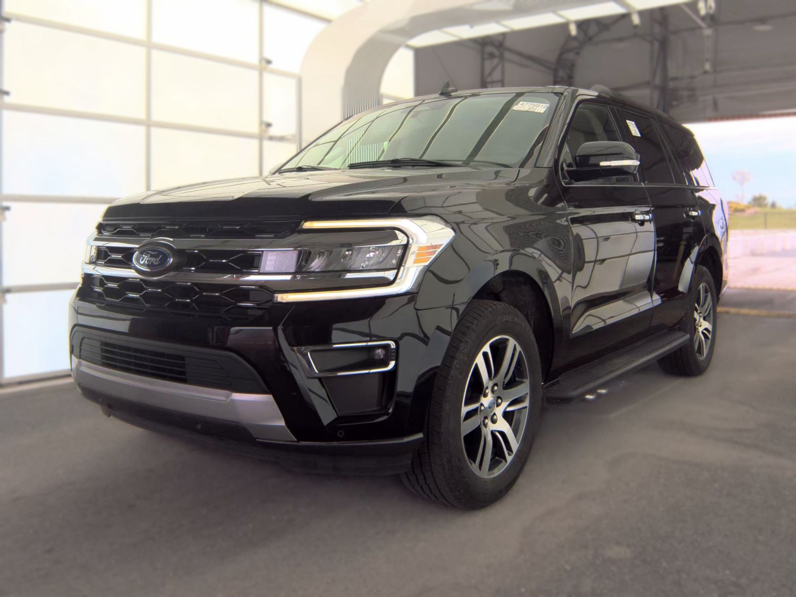 FORD EXPEDITION - 1