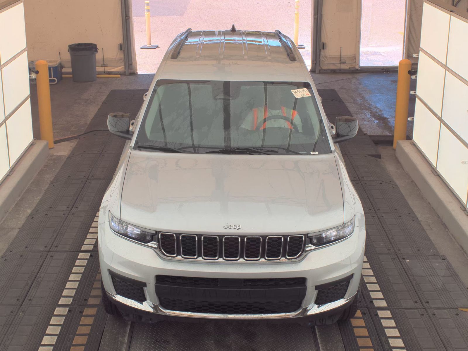 2023 Jeep Grand Cherokee L Laredo RWD
