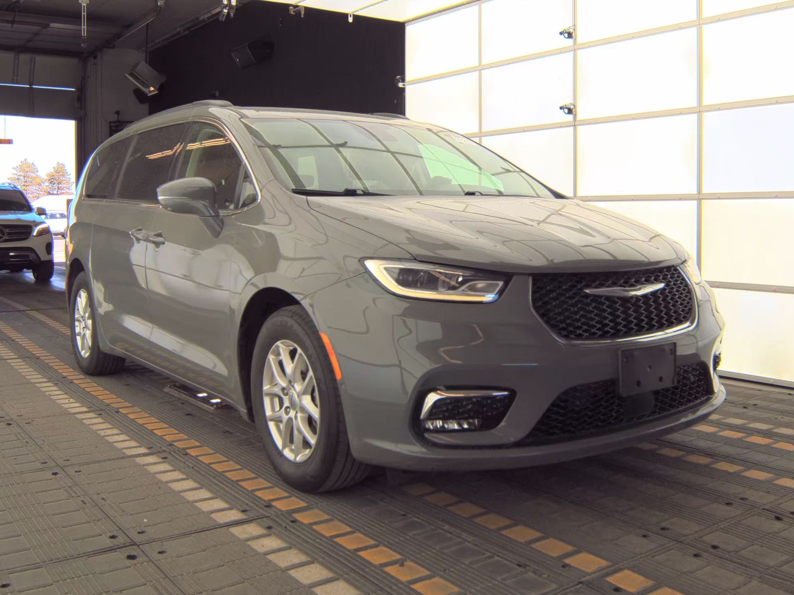 2022 Chrysler Pacifica Touring L FWD