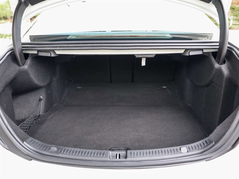 2019 Mercedes-Benz E-Class E 300 RWD