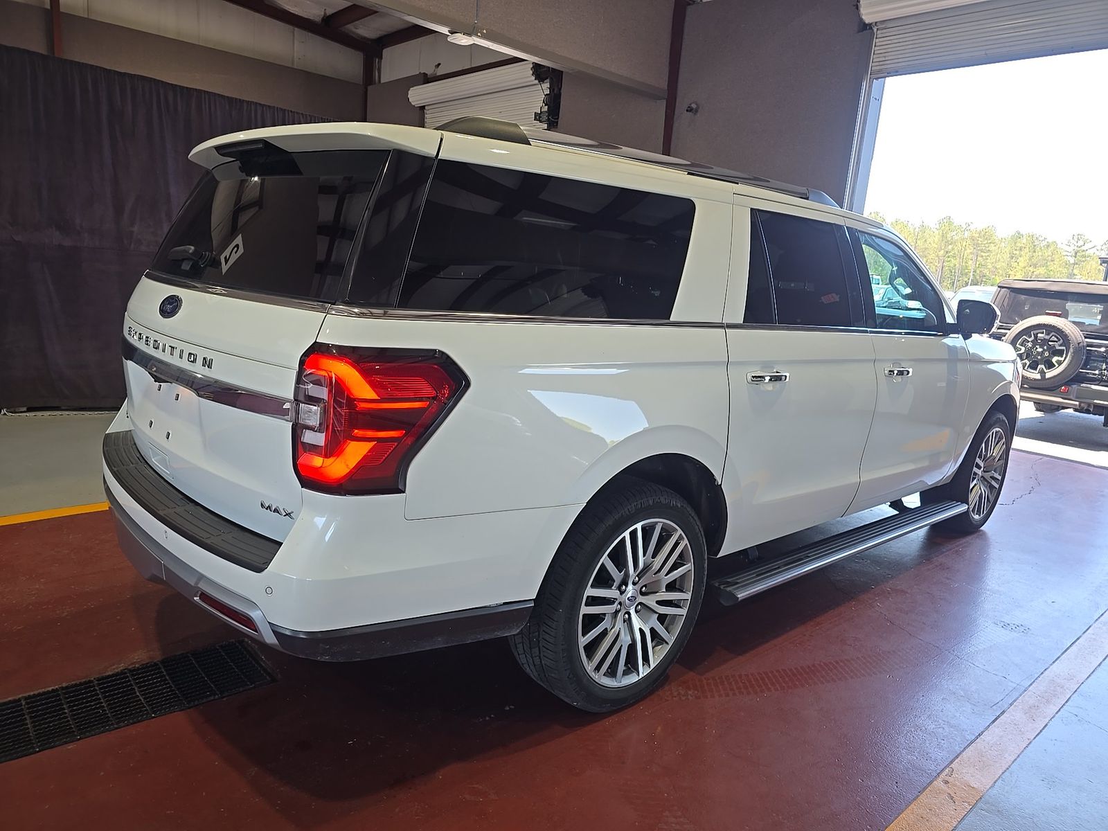 FORD EXPEDITION MAX - 5