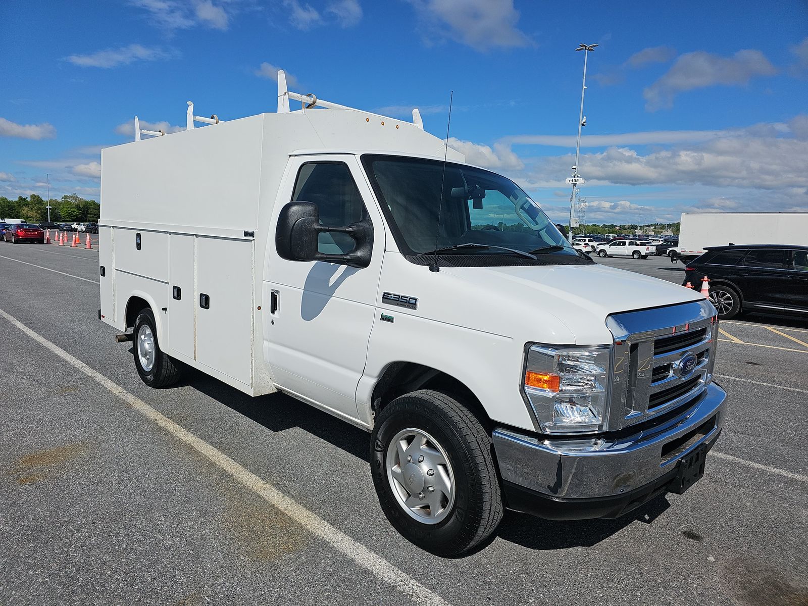 FORD E-350 - 4