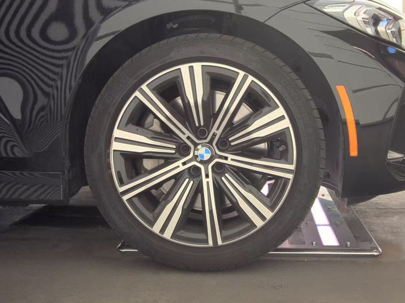 2025 BMW 3 Series 330i xDrive AWD