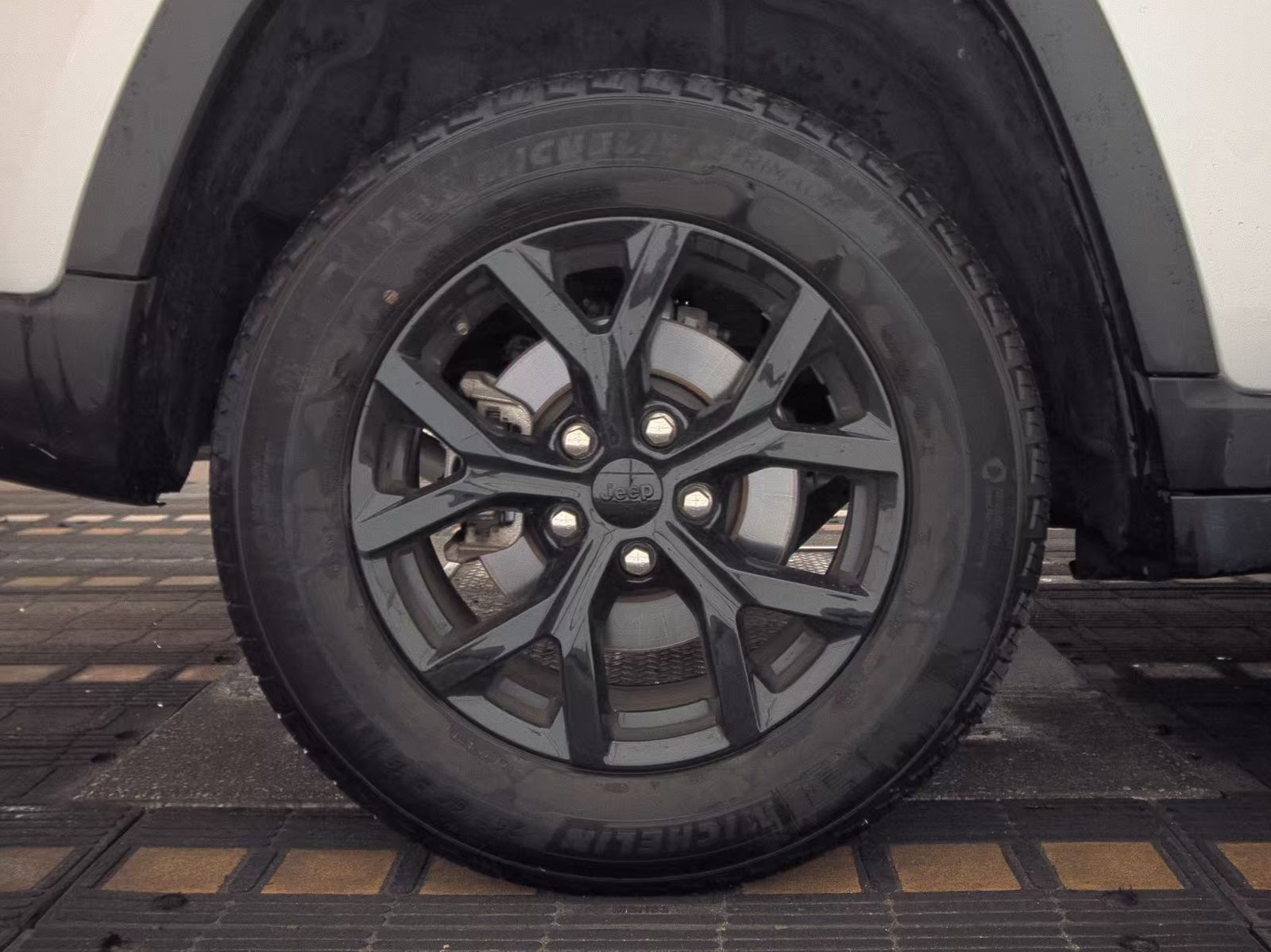 2024 Jeep Grand Cherokee Altitude AWD