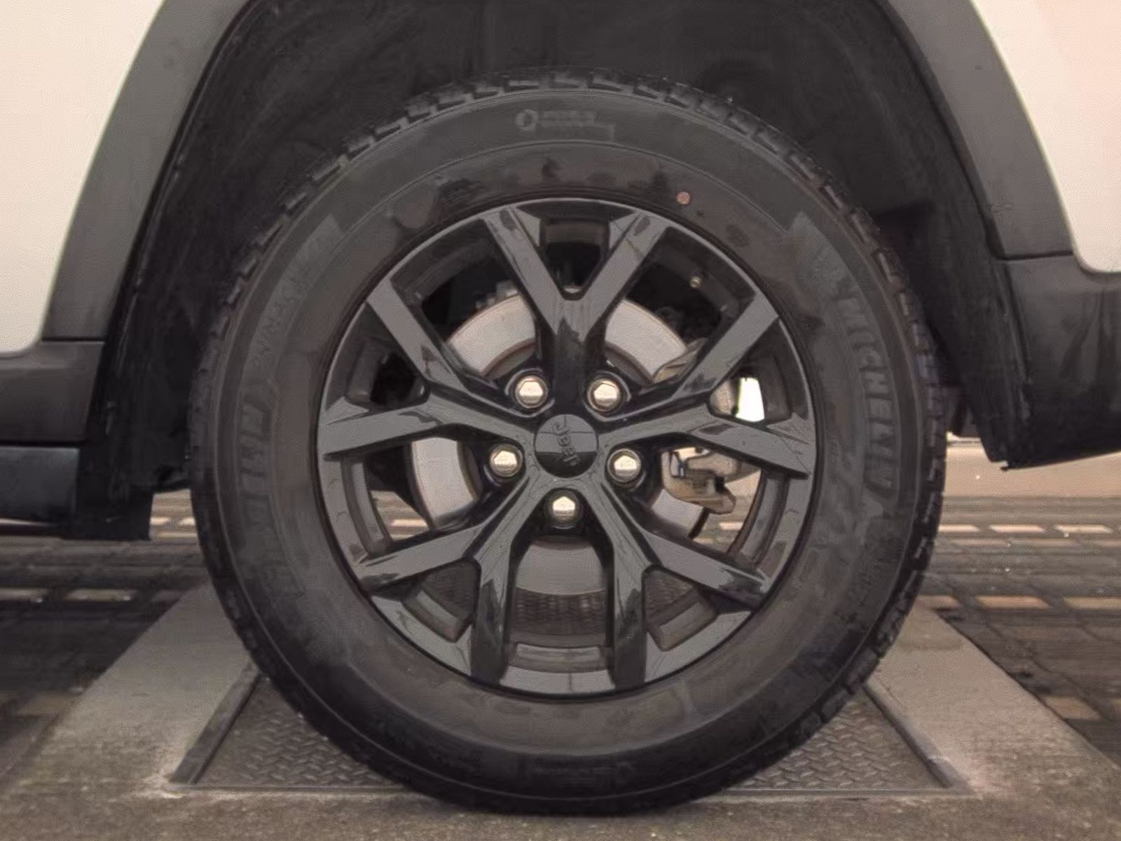2024 Jeep Grand Cherokee Altitude AWD
