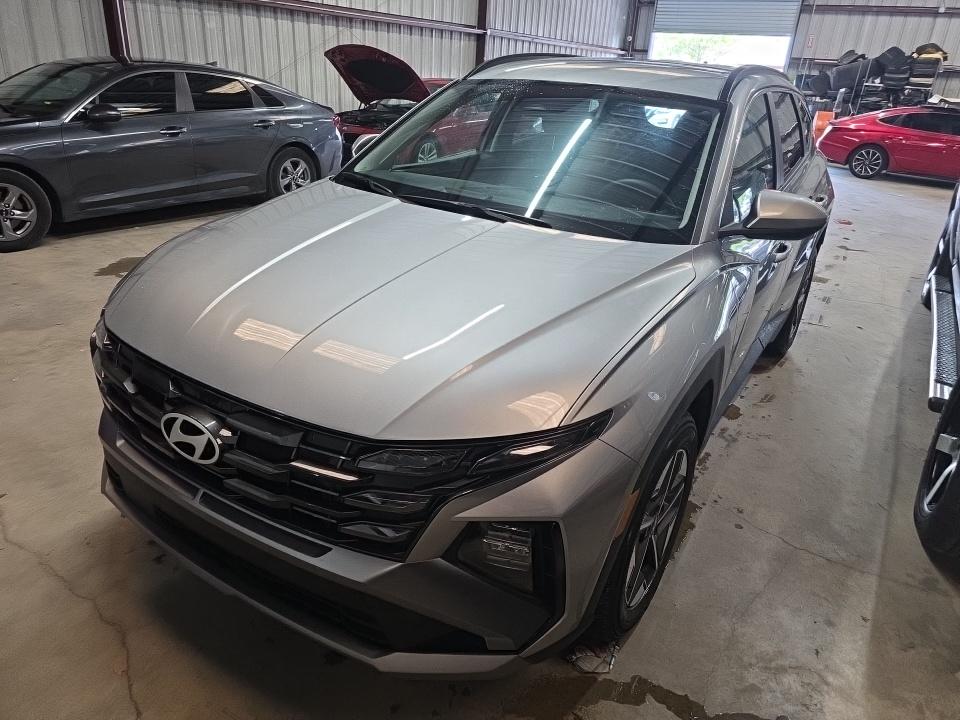 HYUNDAI TUCSON - 1
