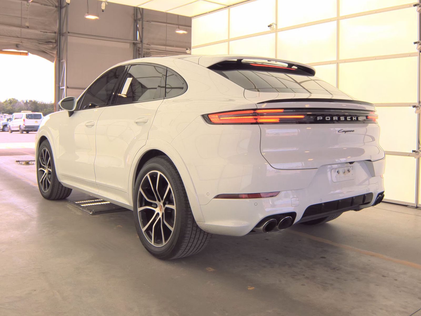 PORSCHE CAYENNE - 9