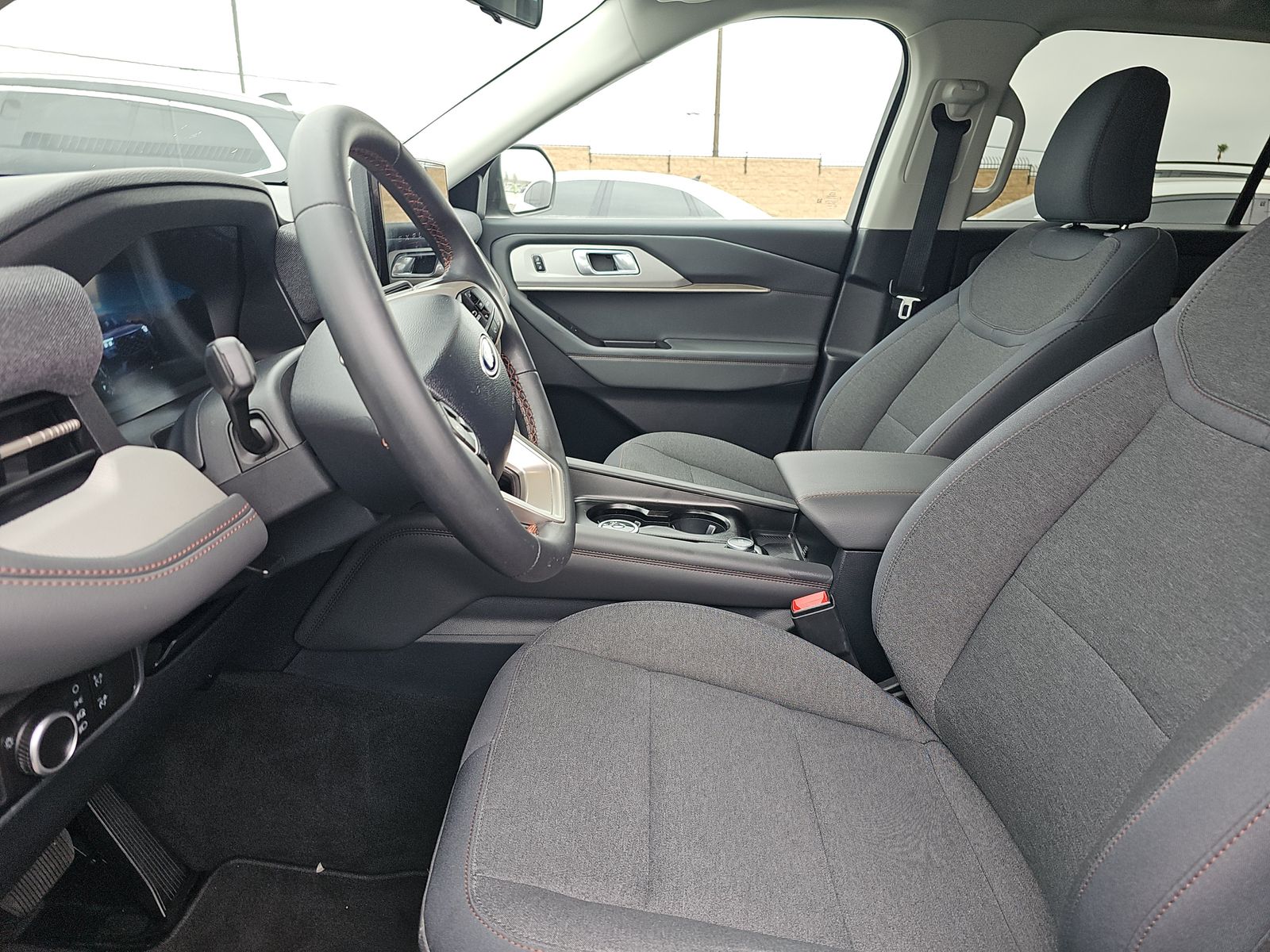FORD EXPLORER - 8