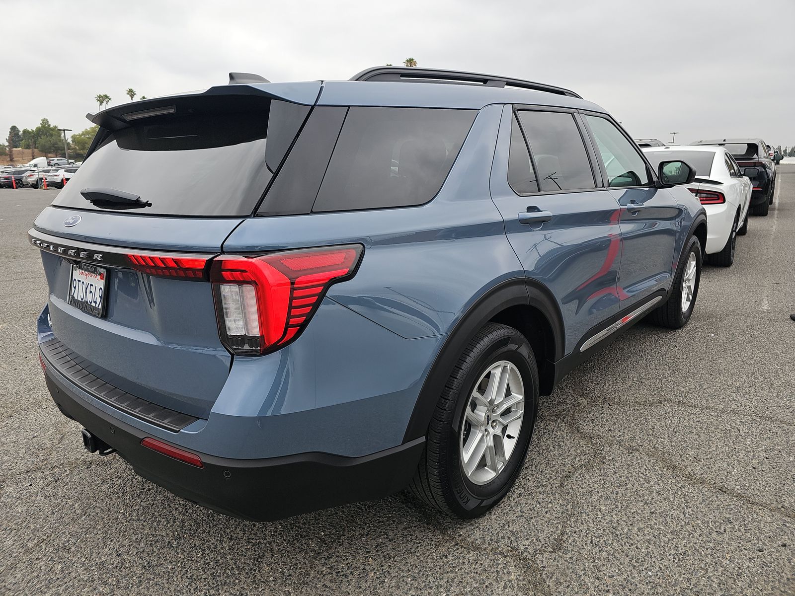 FORD EXPLORER - 5