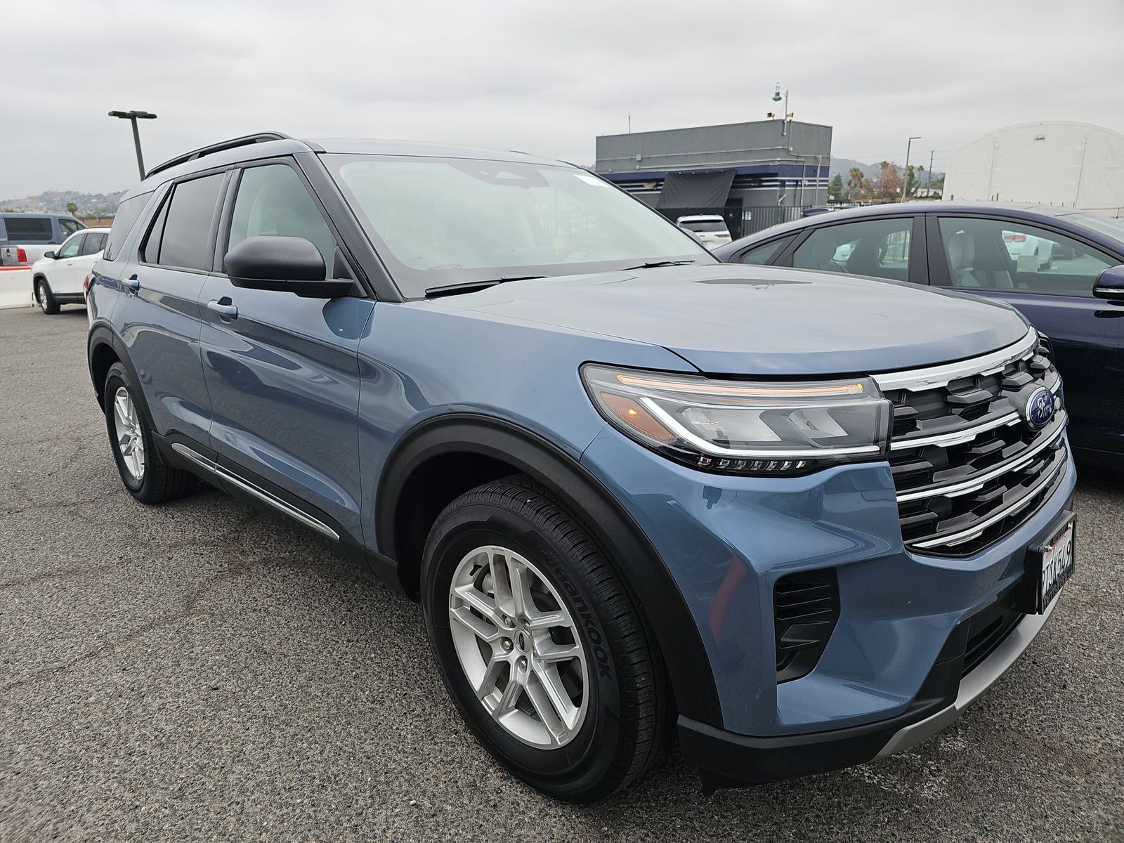 FORD EXPLORER - 4