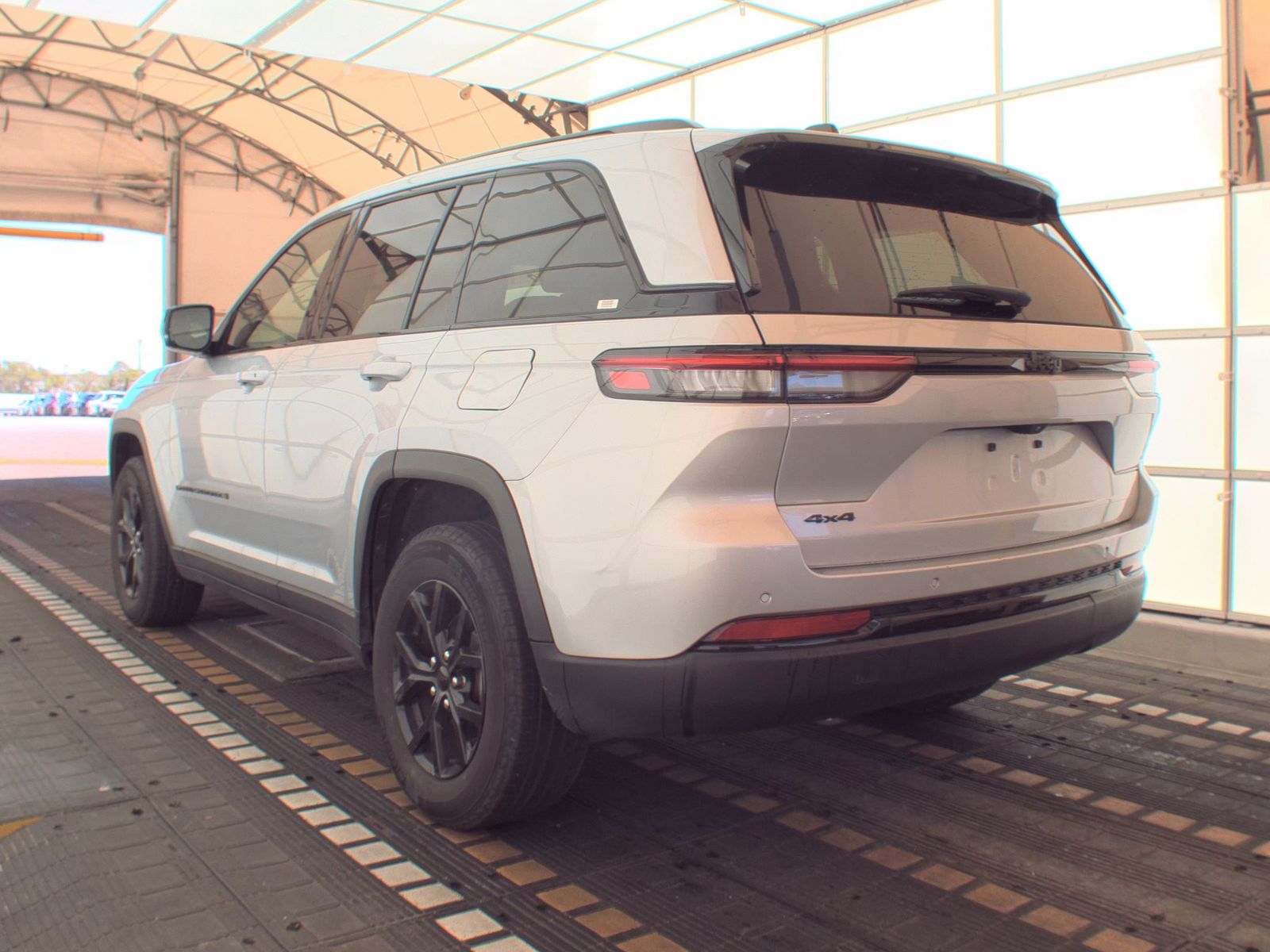 2024 Jeep Grand Cherokee Altitude AWD