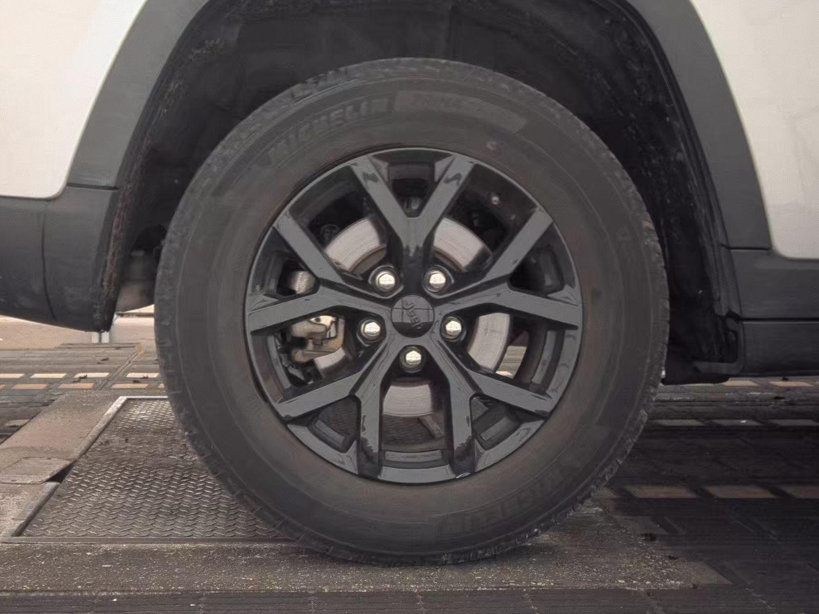 2024 Jeep Grand Cherokee Altitude AWD