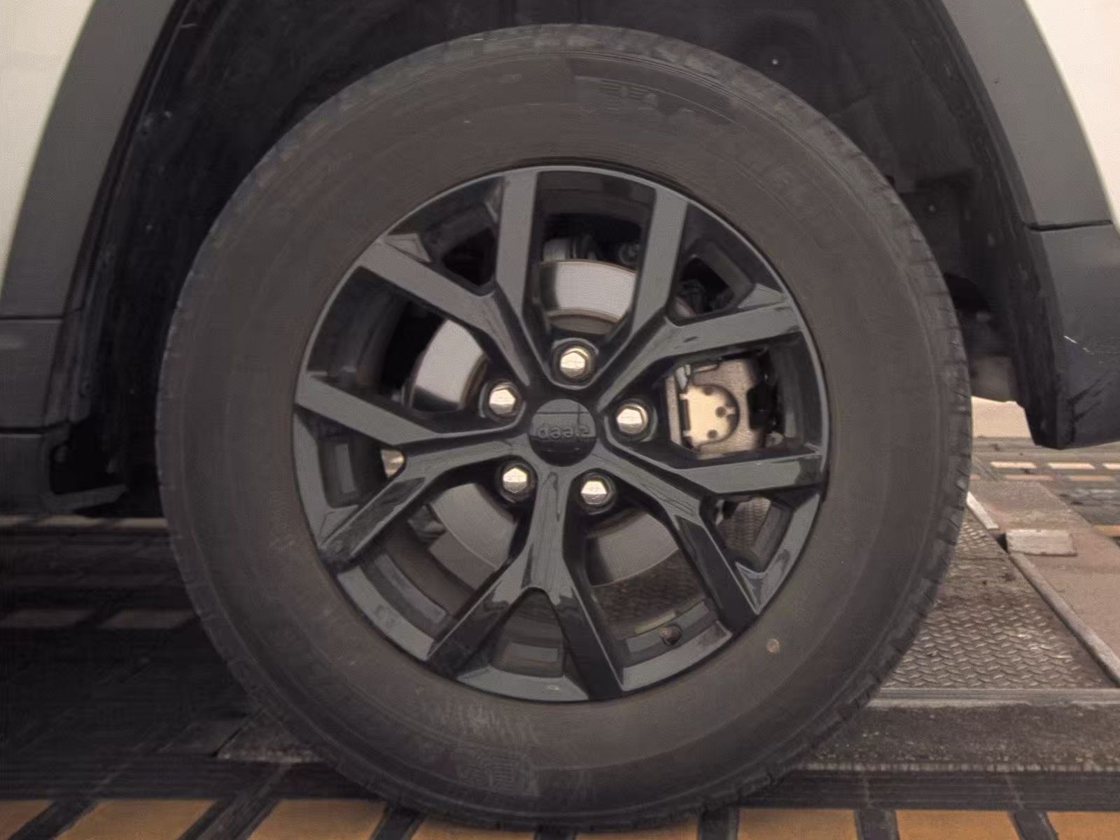 2024 Jeep Grand Cherokee Altitude AWD