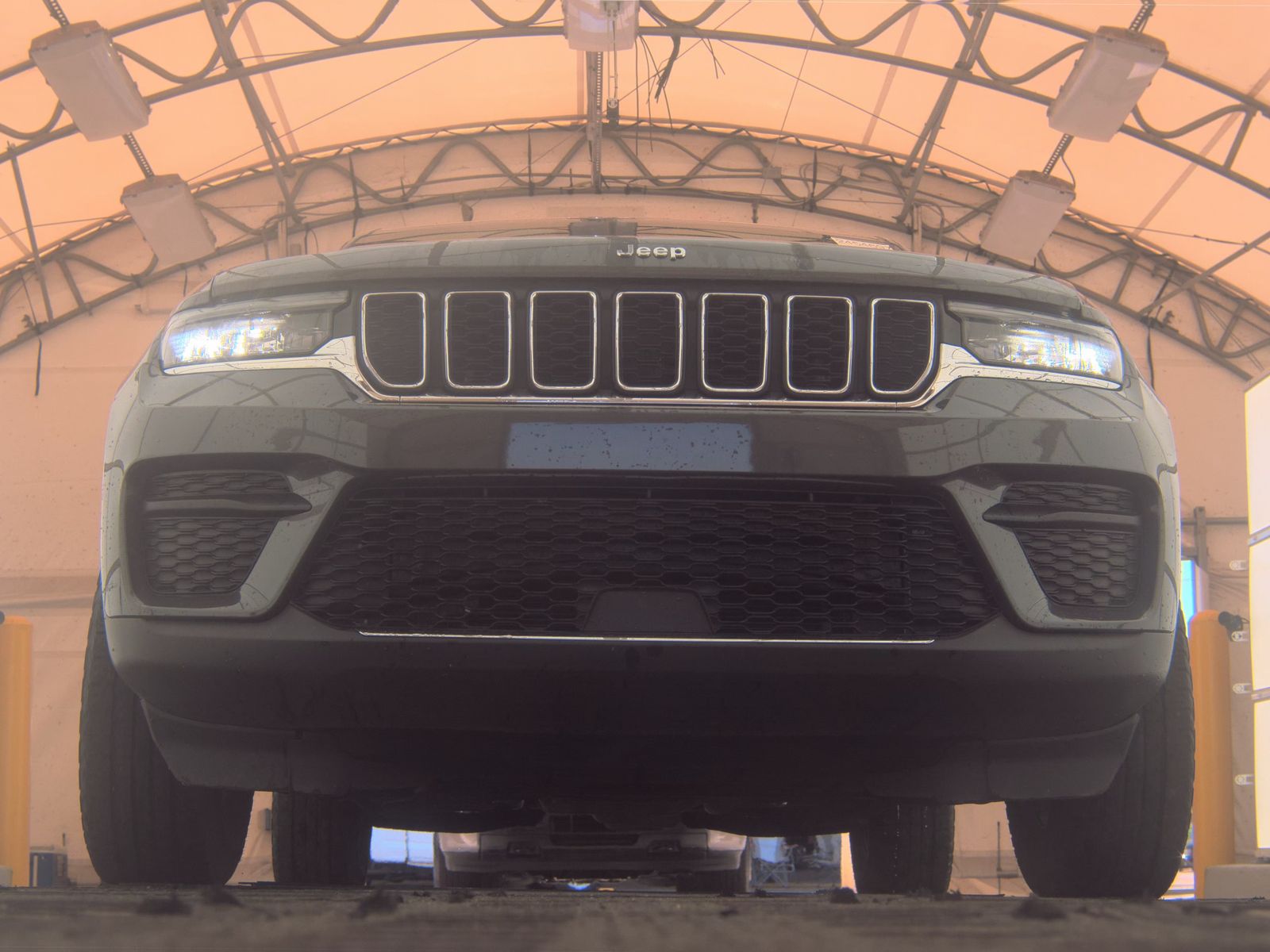 2024 Jeep Grand Cherokee Laredo RWD