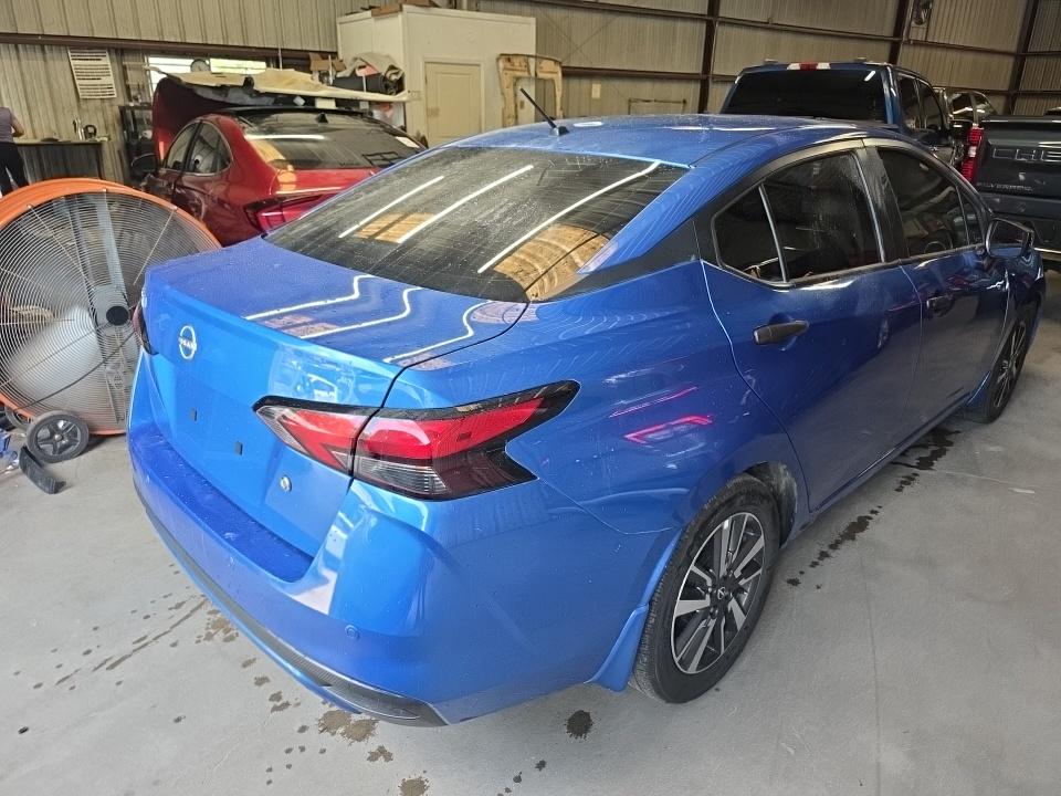 NISSAN VERSA - 5