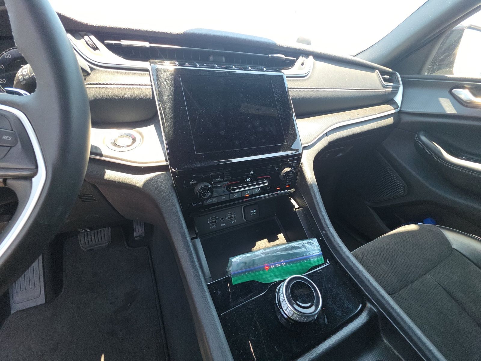 2024 Jeep Grand Cherokee Altitude AWD