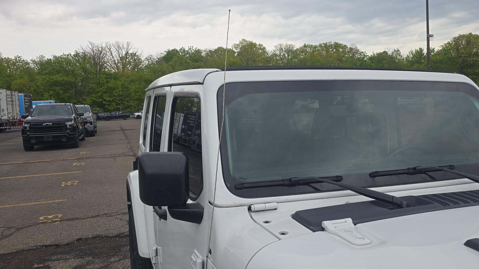 2023 Jeep Wrangler Sahara Altitude AWD