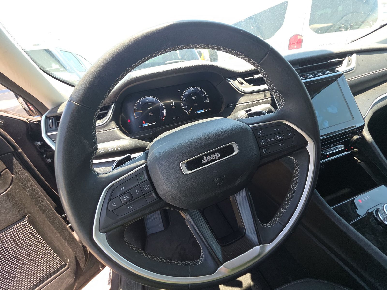2024 Jeep Grand Cherokee Laredo RWD
