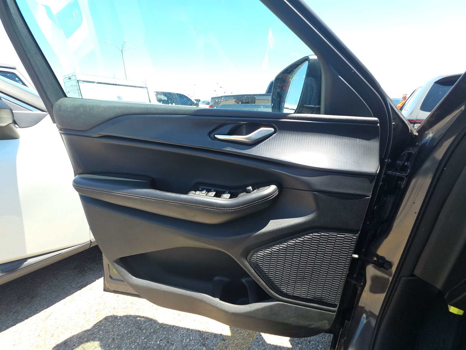2024 Jeep Grand Cherokee Laredo RWD