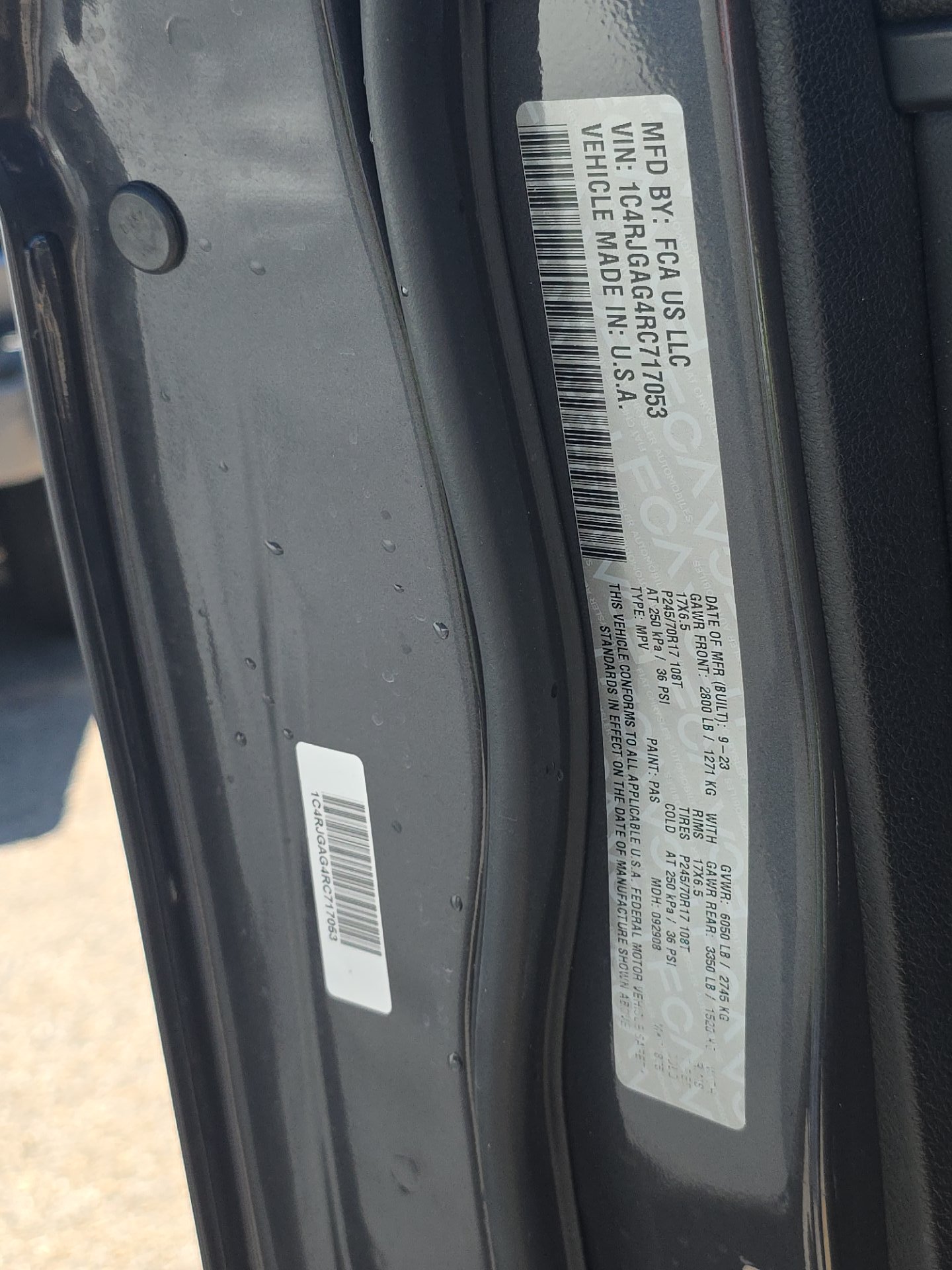 2024 Jeep Grand Cherokee Laredo RWD