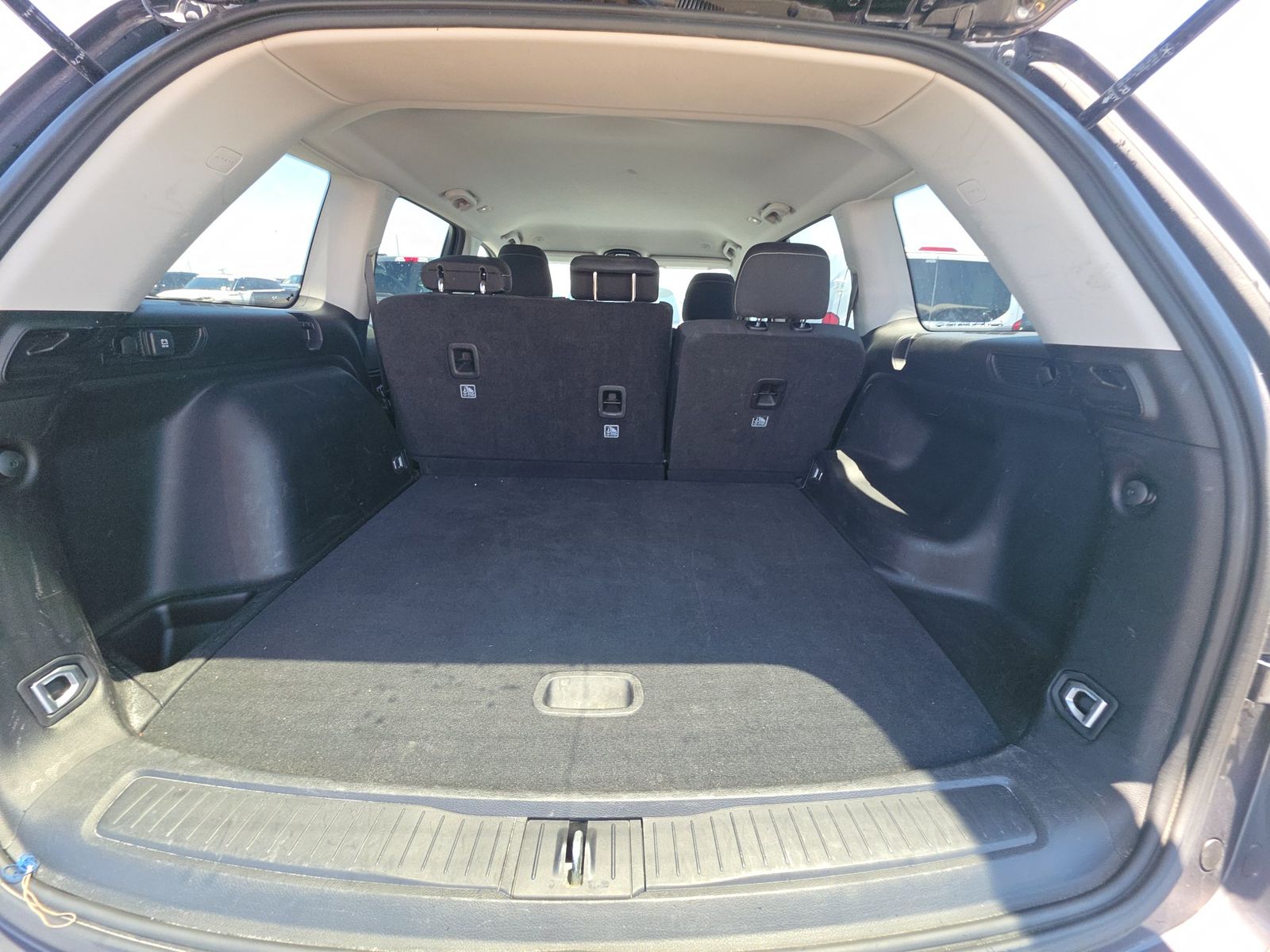2024 Jeep Grand Cherokee Laredo RWD