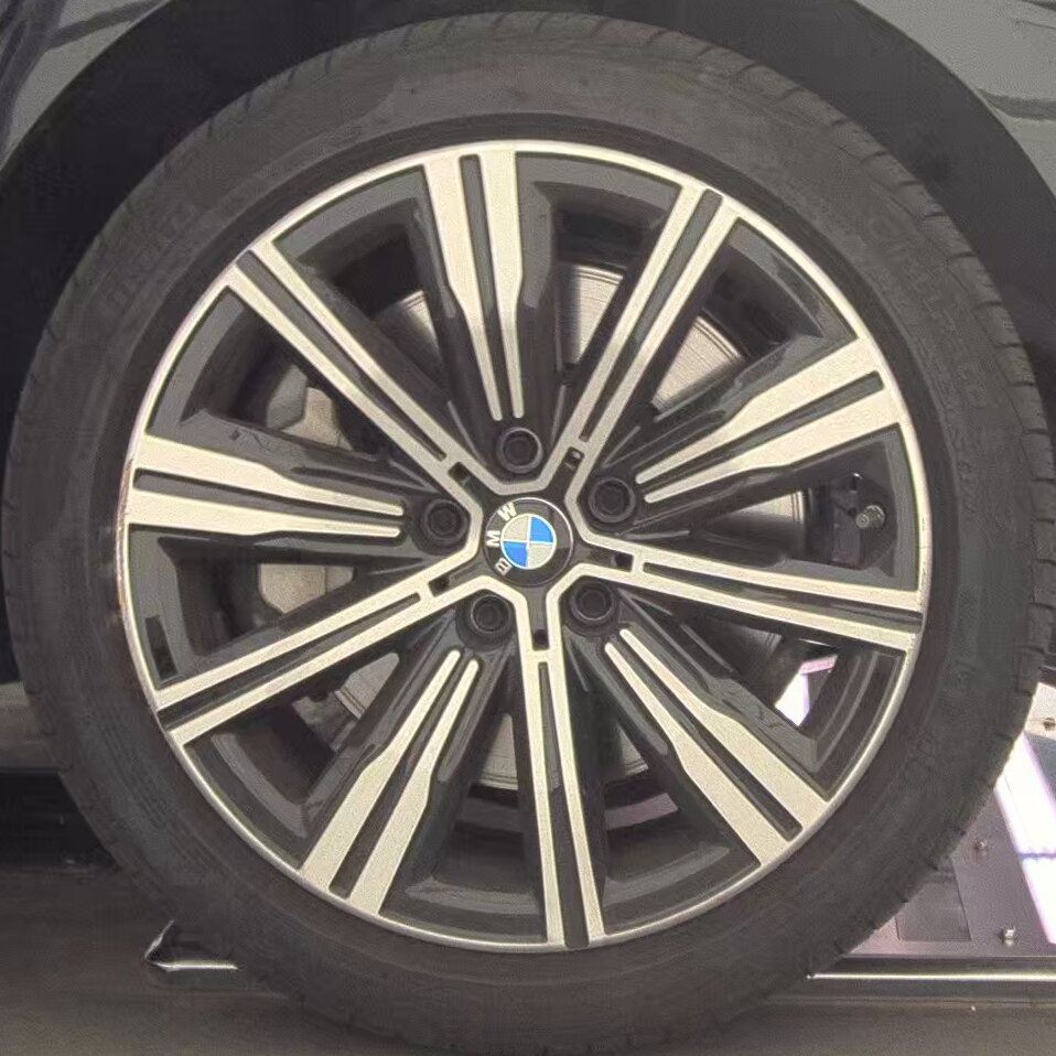 2025 BMW 3 Series 330i xDrive AWD