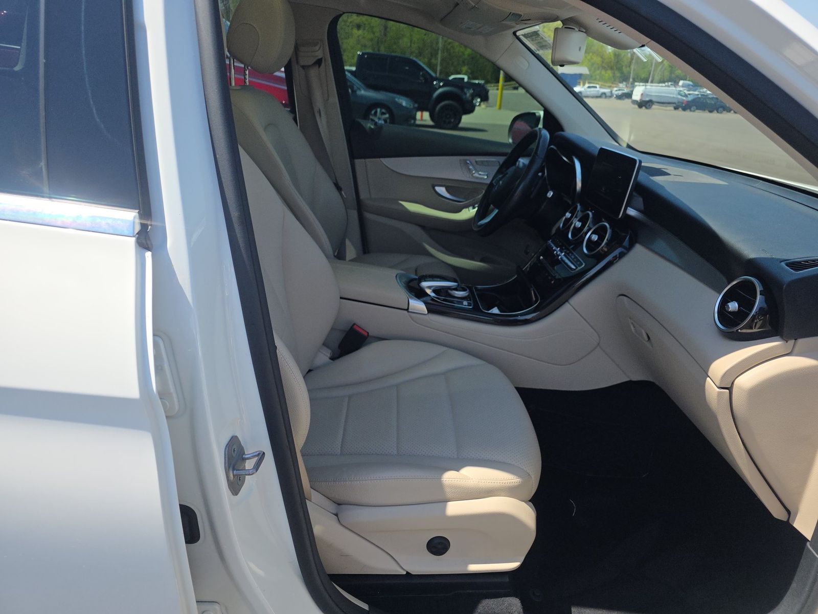 2017 Mercedes-Benz GLC GLC 300 AWD