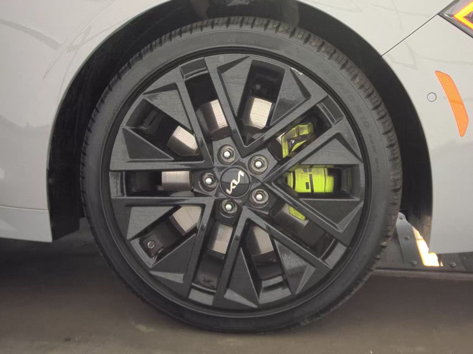 2025 Kia K5 GT FWD